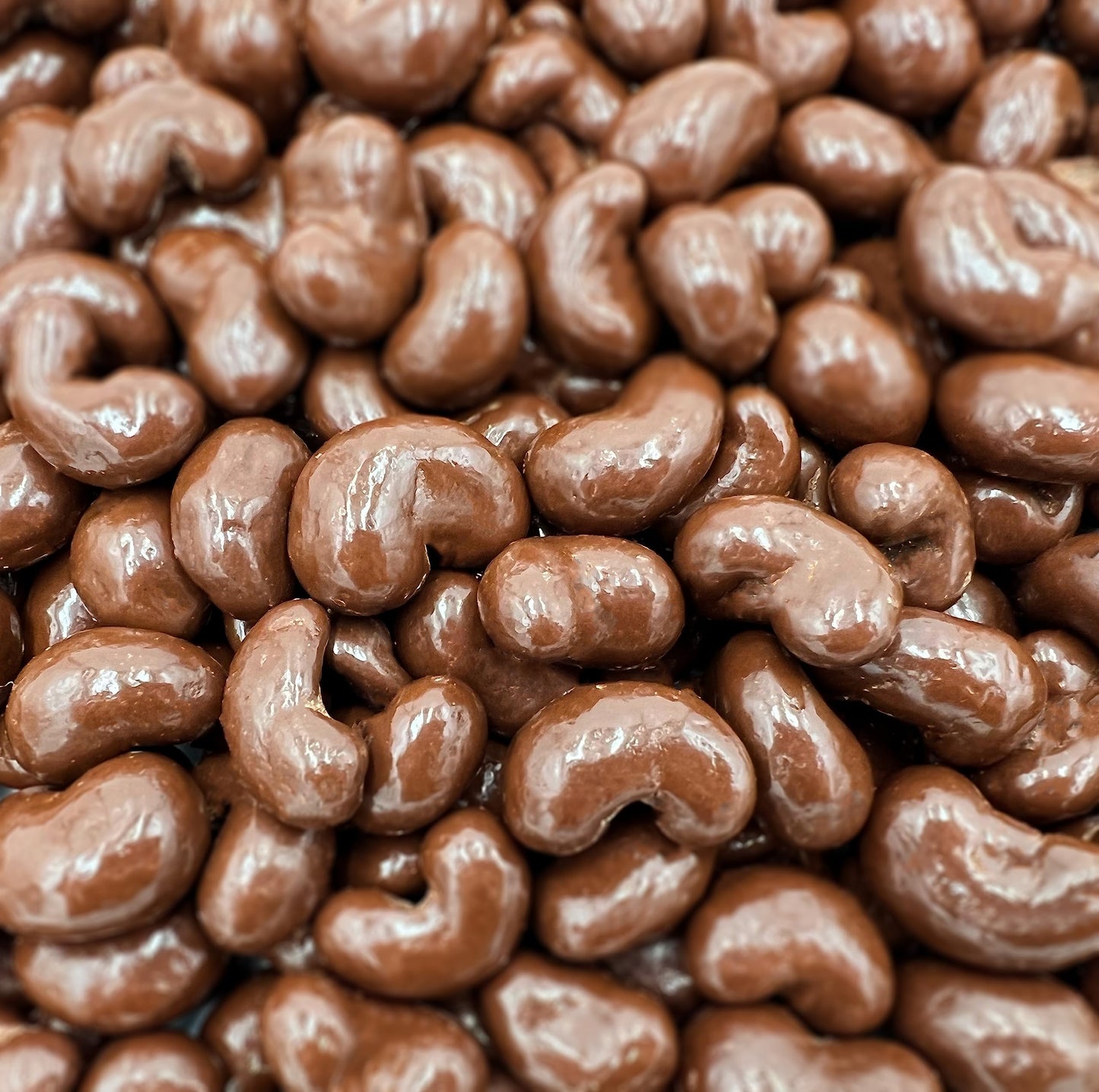 Milk Chocolate Covered Cashews Candy (2 Pound Bag)