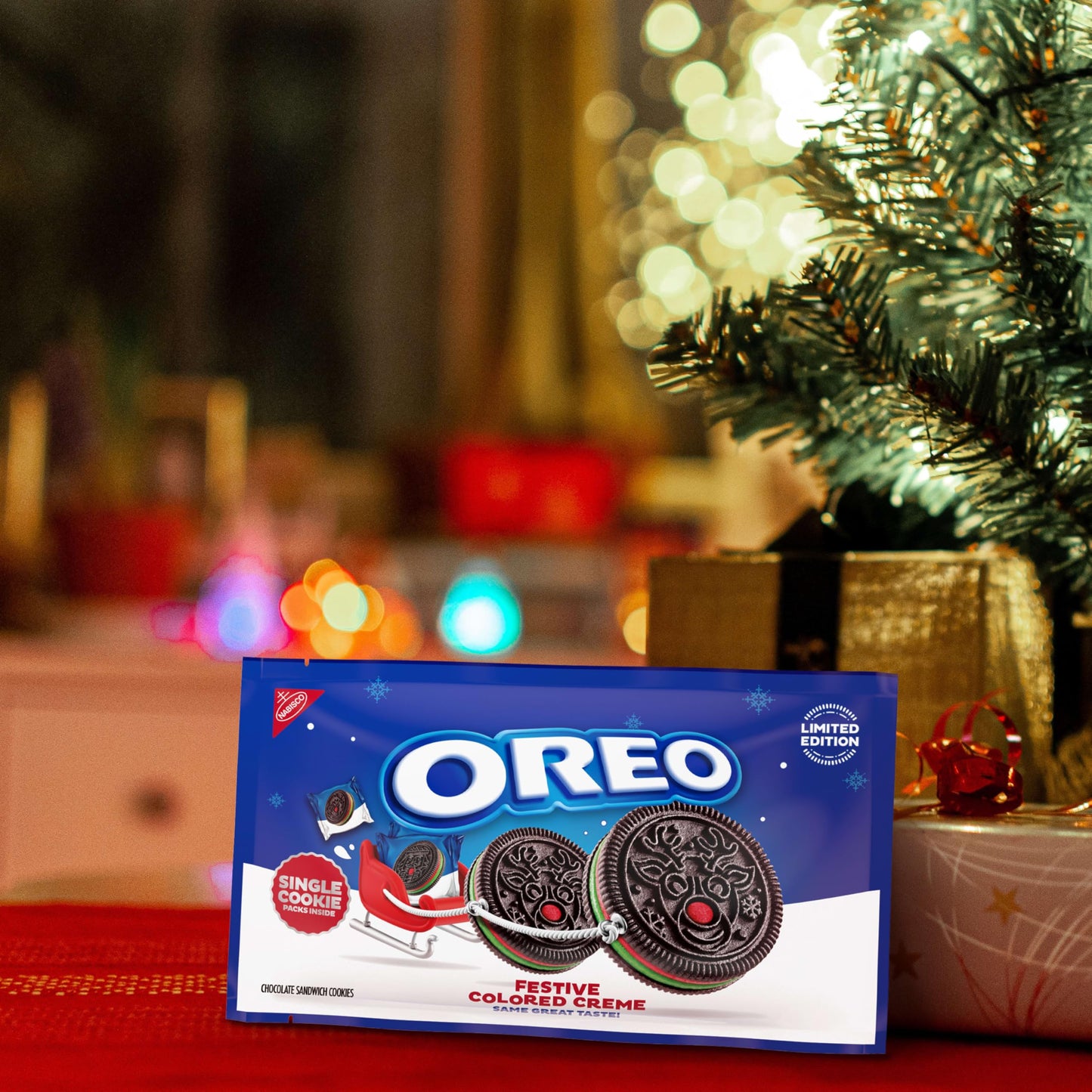 OREO Red and Green Festive Colored Creme Chocolate Sandwich Cookies  Limited Edition Holiday Cookies  14 Snack Packs (1 Per Pack)