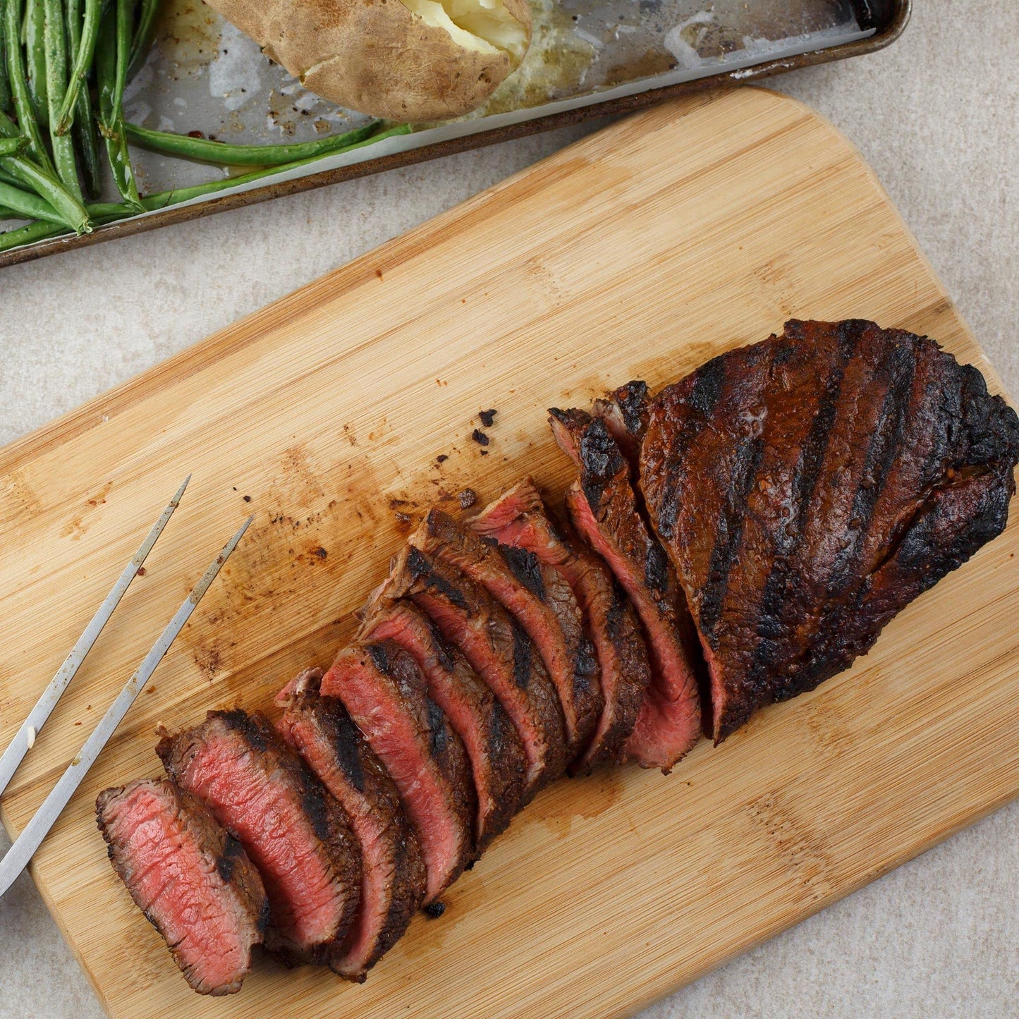 Lawry's Signature Steakhouse with Garlic, Onion & Red Bell Pepper Marinade, 12 fl oz