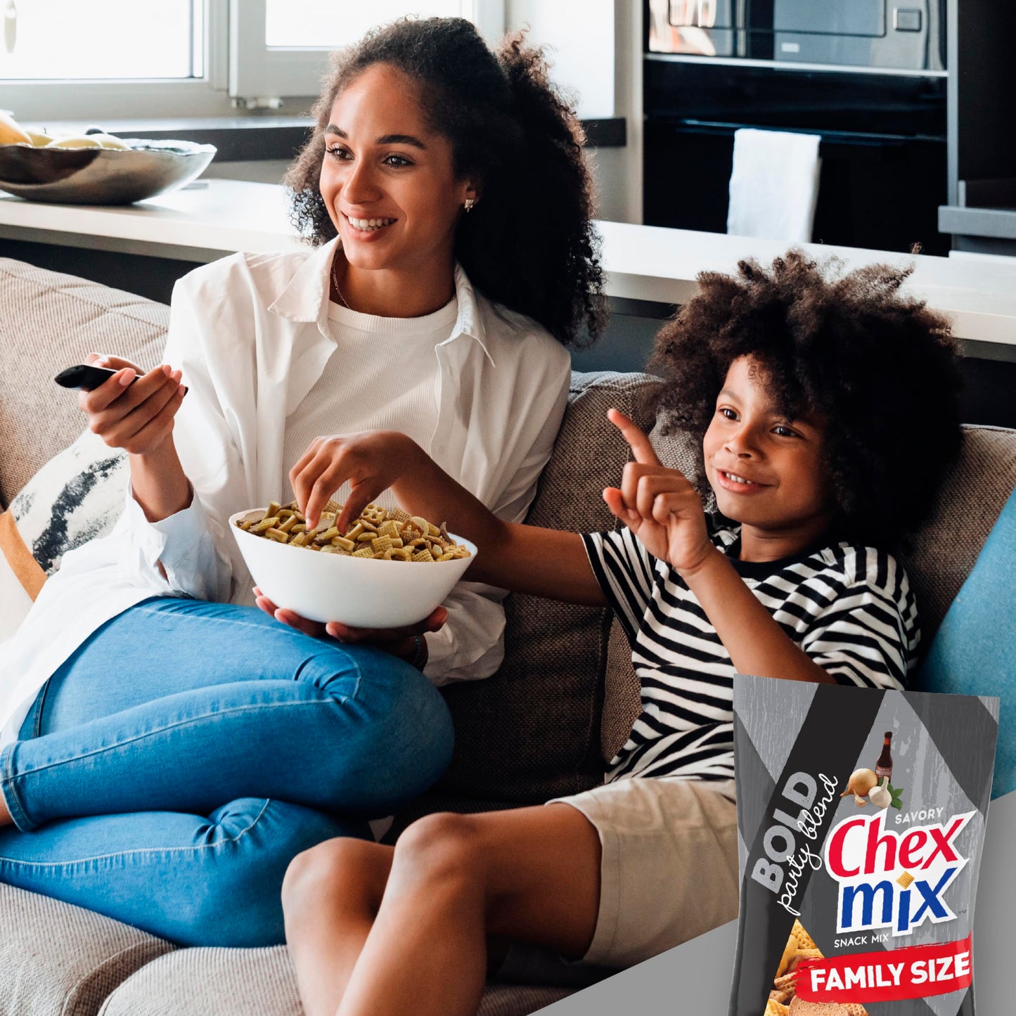 Chex Mix Bold Party Blend Savory Snack Mix, Family Size, 13.5 oz