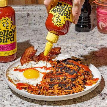 Yellowbird Blue Agave Sriracha Hot Sauce - Jalapeno & Garlic, 19.6 oz, Plant-Based, Gluten Free, Non-GMO, Homegrown in Austin