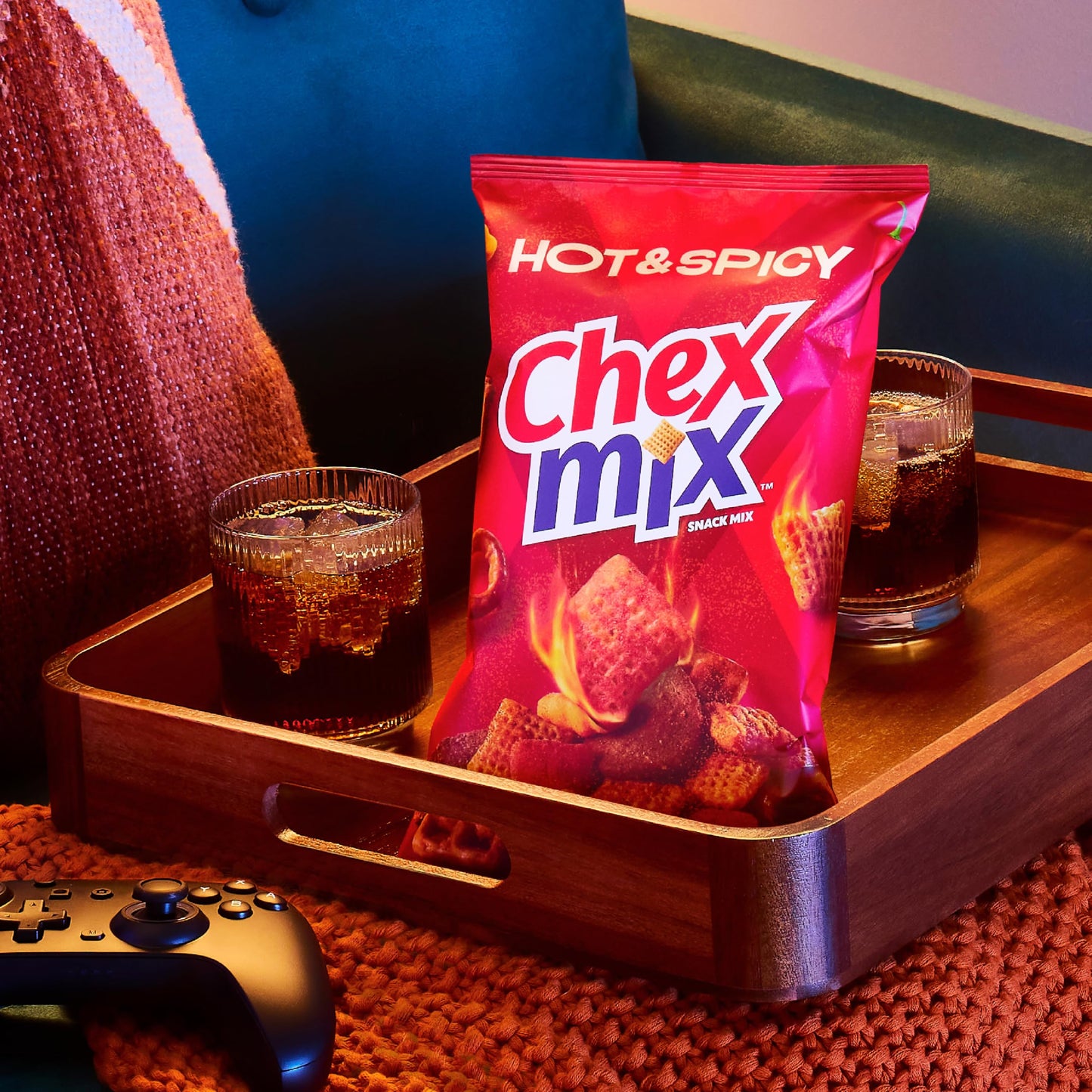 Chex Mix Hot and Spicy Savory Snack Mix  Family Size  Snack Bag  13.5 oz