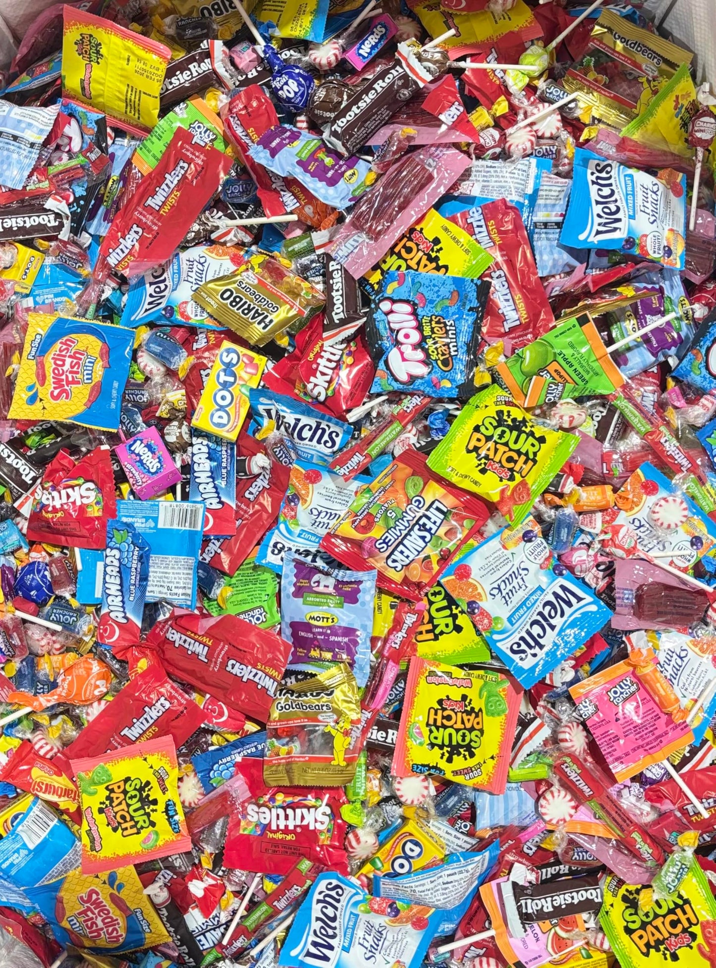 Ultimate Assorted Candy Party Mix - Office Roast - | Individually Wrapped Candy | - Chews and Sweets For Office, Parties, Kids,