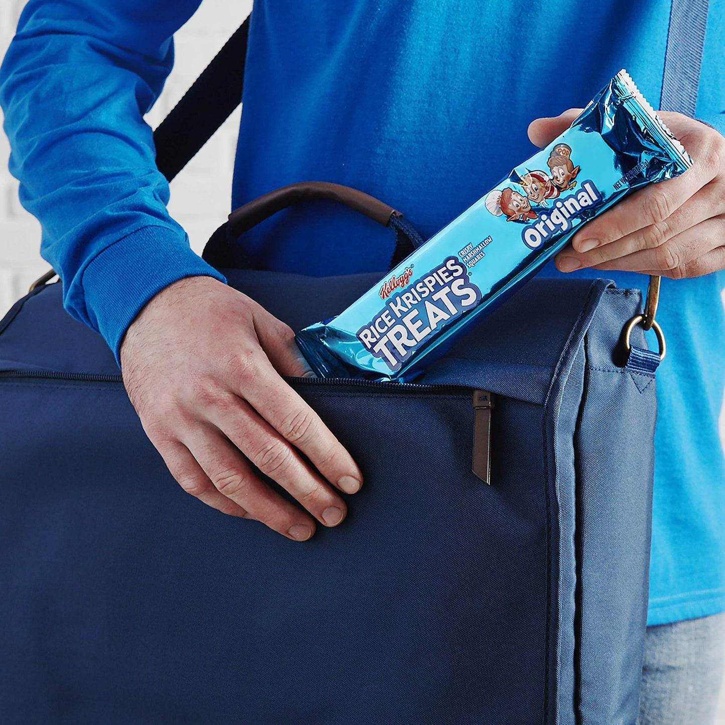 Kelloggs Rice Krispies Treats, Crispy Marshmallow Squares, Original, Bulk Size, 72 Count (Pack of 6, 26.4 oz Trays)