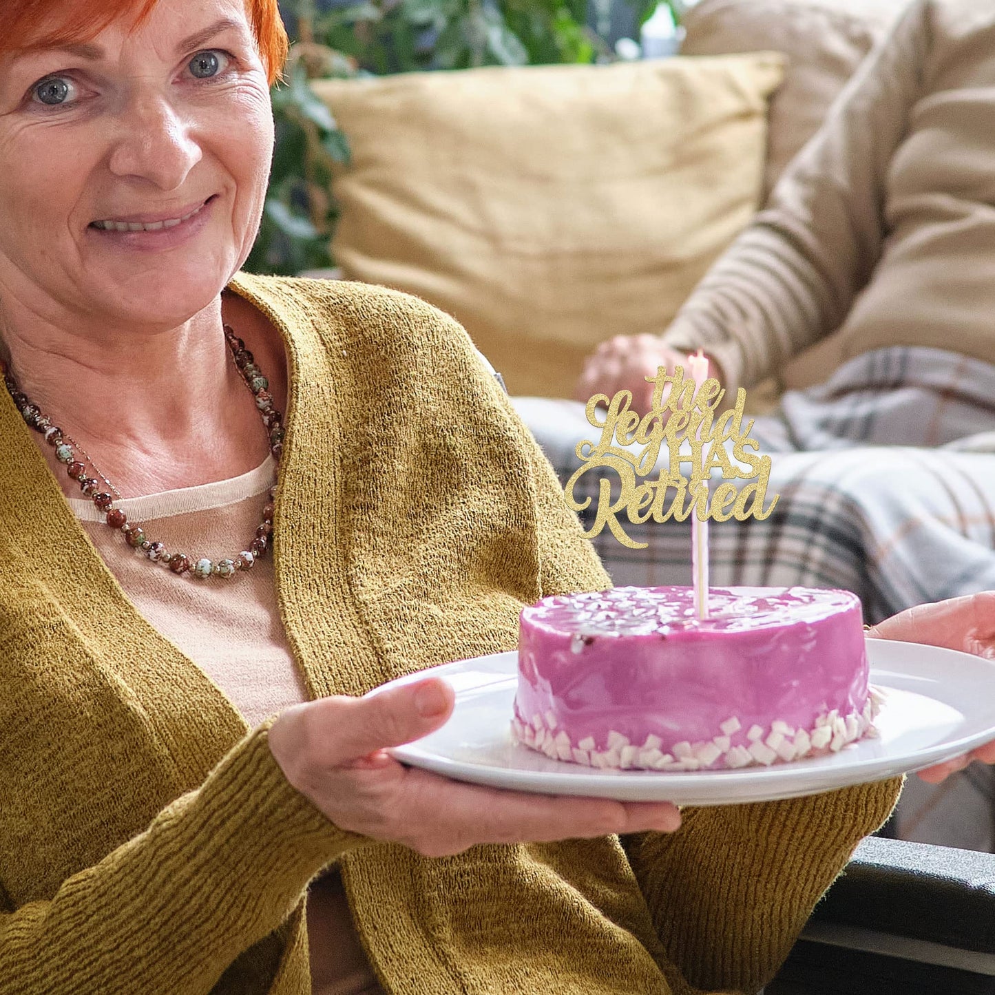 1Pcs The Legend Has Retired Cake Topper Gold Glitter Happy Retirement Cake Decorations For Goodbye Tension Hello Pension Happy R