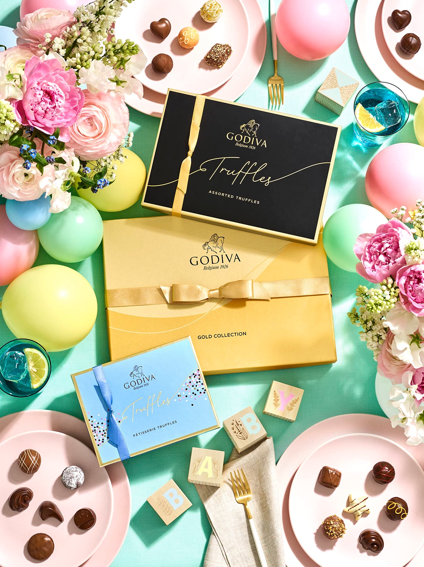 Godiva Chocolatier Chocolate Gold Gift Box, Assorted, 36 Pc. 1 Ounces