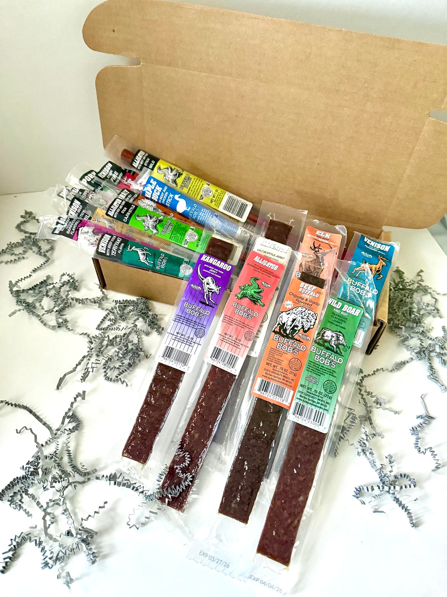 Buffalo Bobs Exotic Jerky Gift Box - Staff Favorite 20 Piece Assortment: Alligator, Buffalo, Venison, Beef, Ostrich, Duck, Elk - Bbq, Cajun, Peppered, Teriyaki
