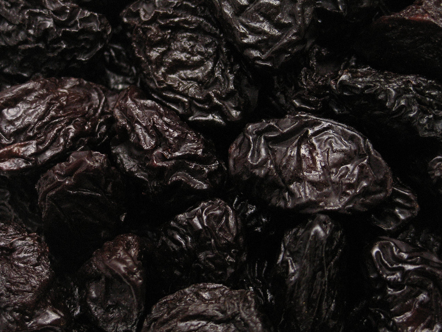 Yupik Organic Pitted Prunes, 2.2 Lb, Non-Gmo, Gluten-Free, Kosher, Vegan, Dried Fruits, No Pits, No Added Sugar, Sulphite-Free,
