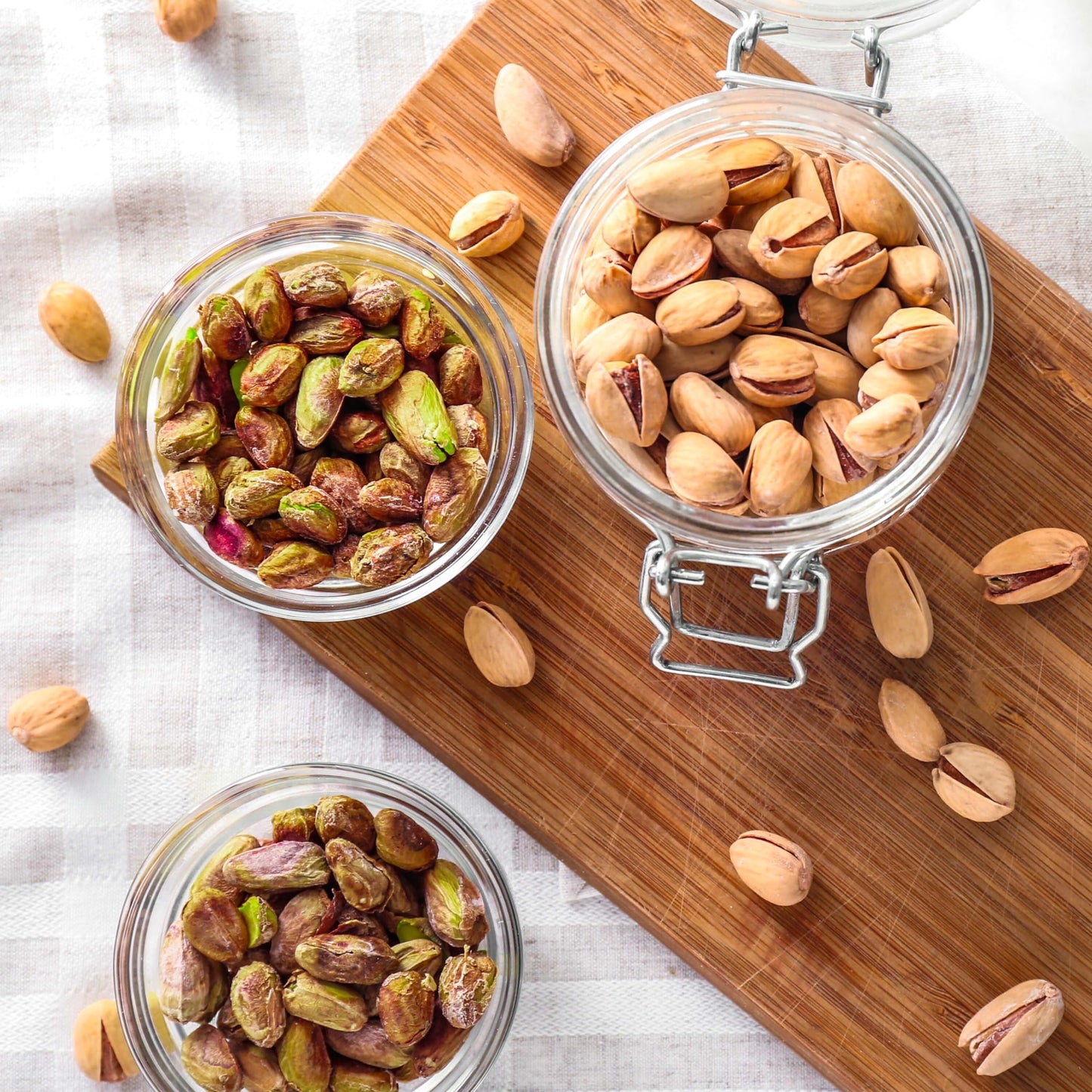 Yupik Dry Roasted Salted Pistachios, In Shell, 2.2 lb (35.2 oz), Gluten-Free, Kosher, Crunchy Nuts from California, Lightly Salt