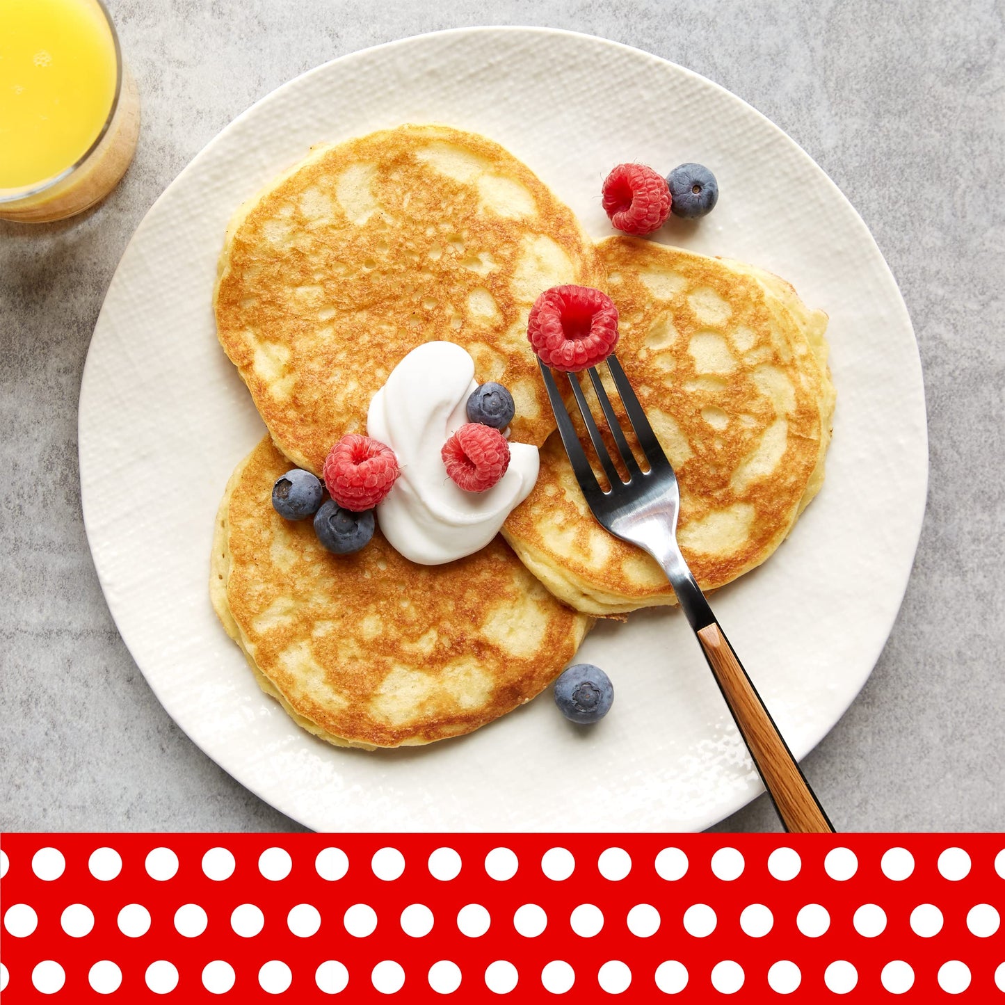 Betty Crocker Bisquick Shake 'n Pour Buttermilk Pancake Mix, 10.6 oz. (Pack of 8)