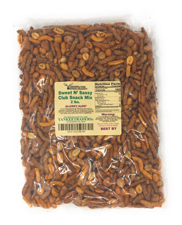 YANKEETRADERS Sweet N Sassy Club Snack Mix, 32 Ounce (Pack of 1)