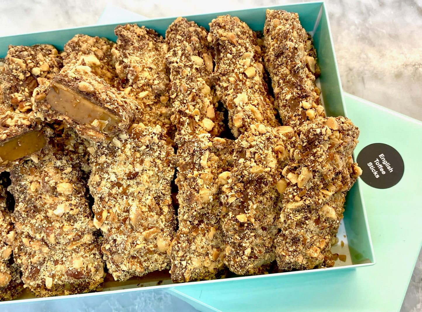 MalibuGift Gourmet English Toffee Candy, Chocolate Covered with Almonds, 1 lb Fancy Candy Box