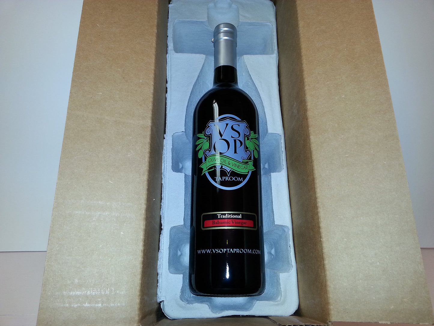 Vsop Traditional 18Yr Aged Dark Balsamic Vinegar Of Modena (750 Ml / 25.36 Oz)