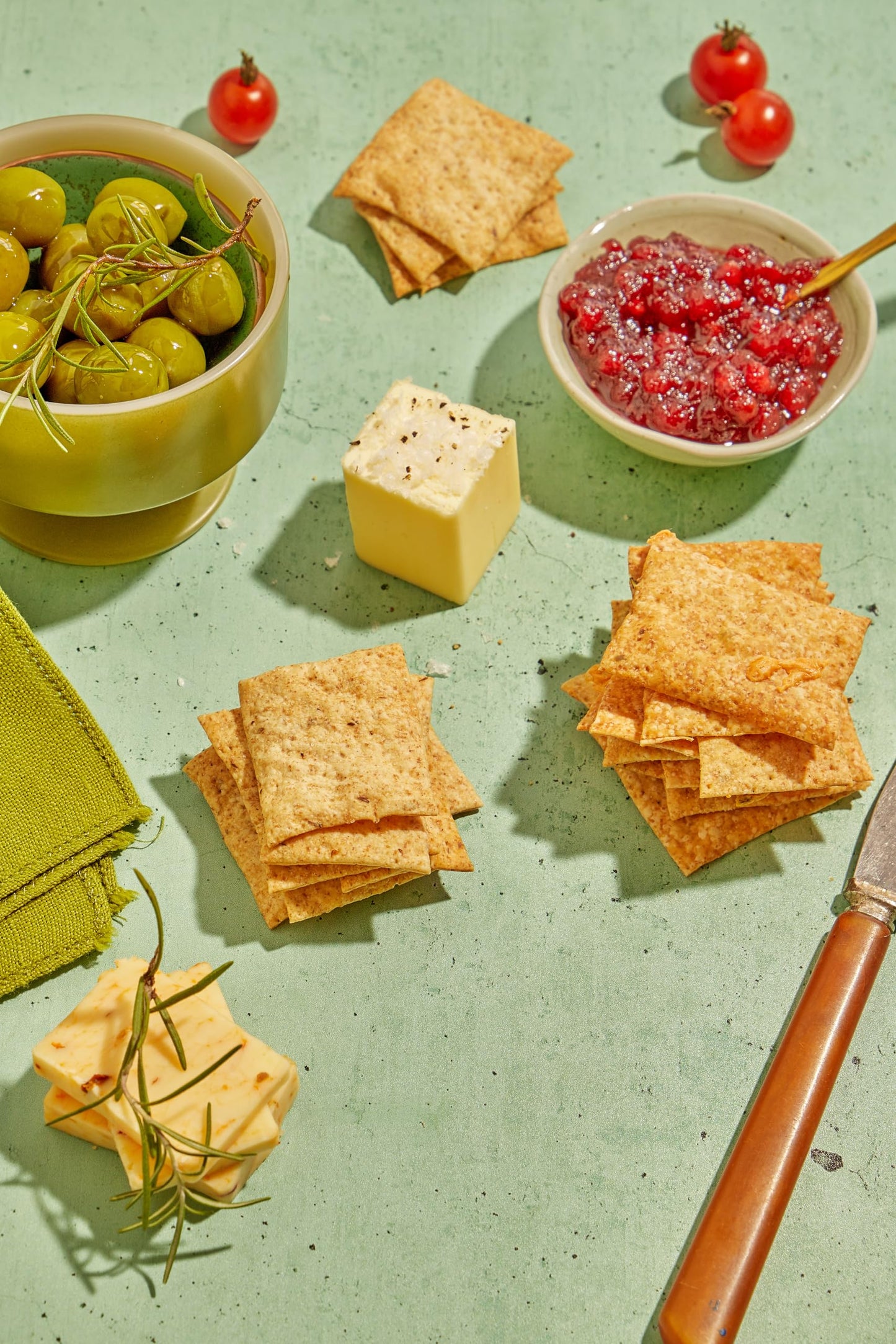 Unbothered Foods Rosemary & Sea Salt Sourdough Crackers - Gut-Friendly & Easy to Digest, Non-GMO, No Added Sugar, Nut-Free, Perf
