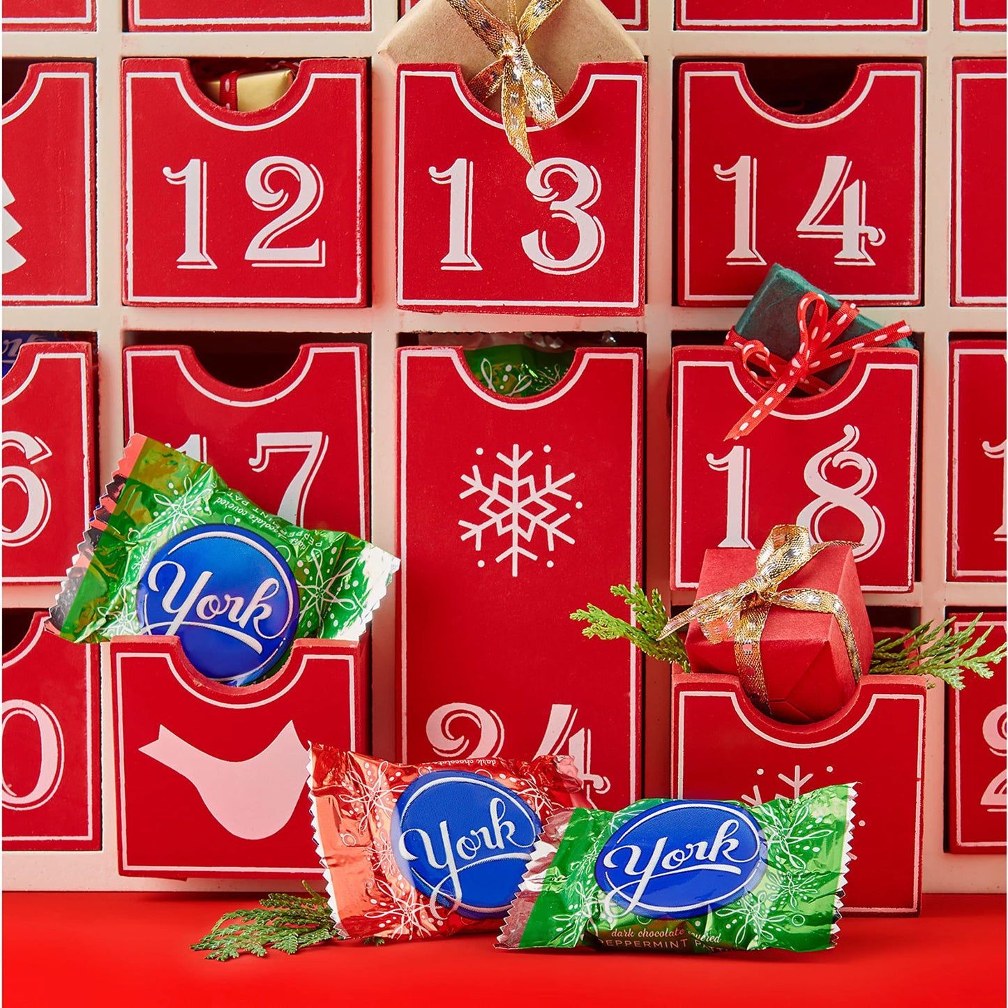 YORK Dark Chocolate Peppermint Patties Snowflakes, Christmas Candy Bag, 9.6 oz