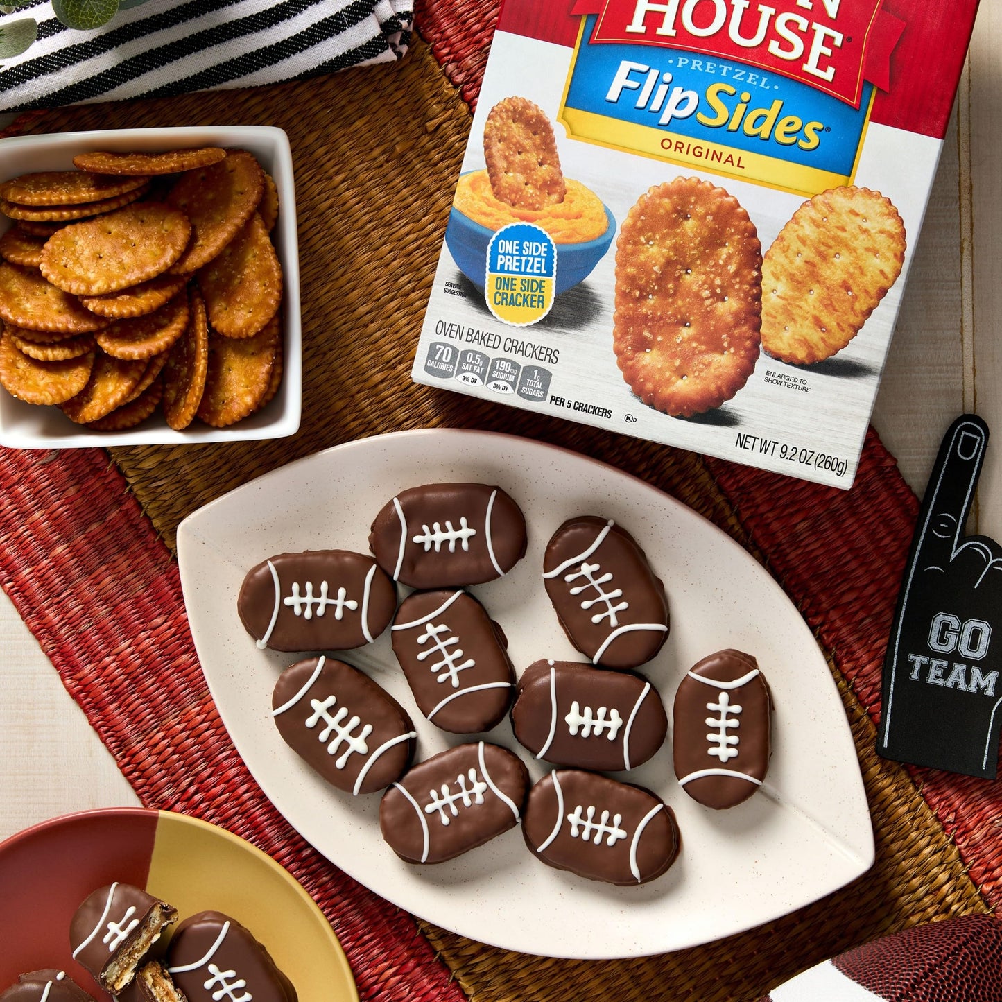 Town House FlipSides Oven Baked Crackers, Lunch Snacks, Snack Crackers, Original, 9.2oz Box (1 Box)