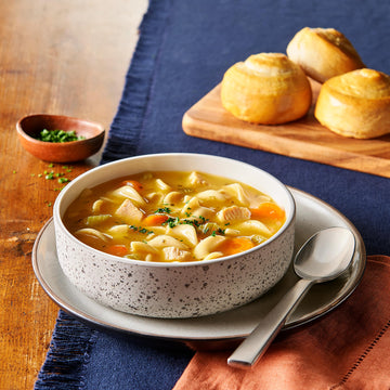Progresso Rich & Hearty Chicken & Homestyle Noodle Soup, 19 oz Canned Soup, Pack of 12, 1.19 lb - Delicious Comfort Food