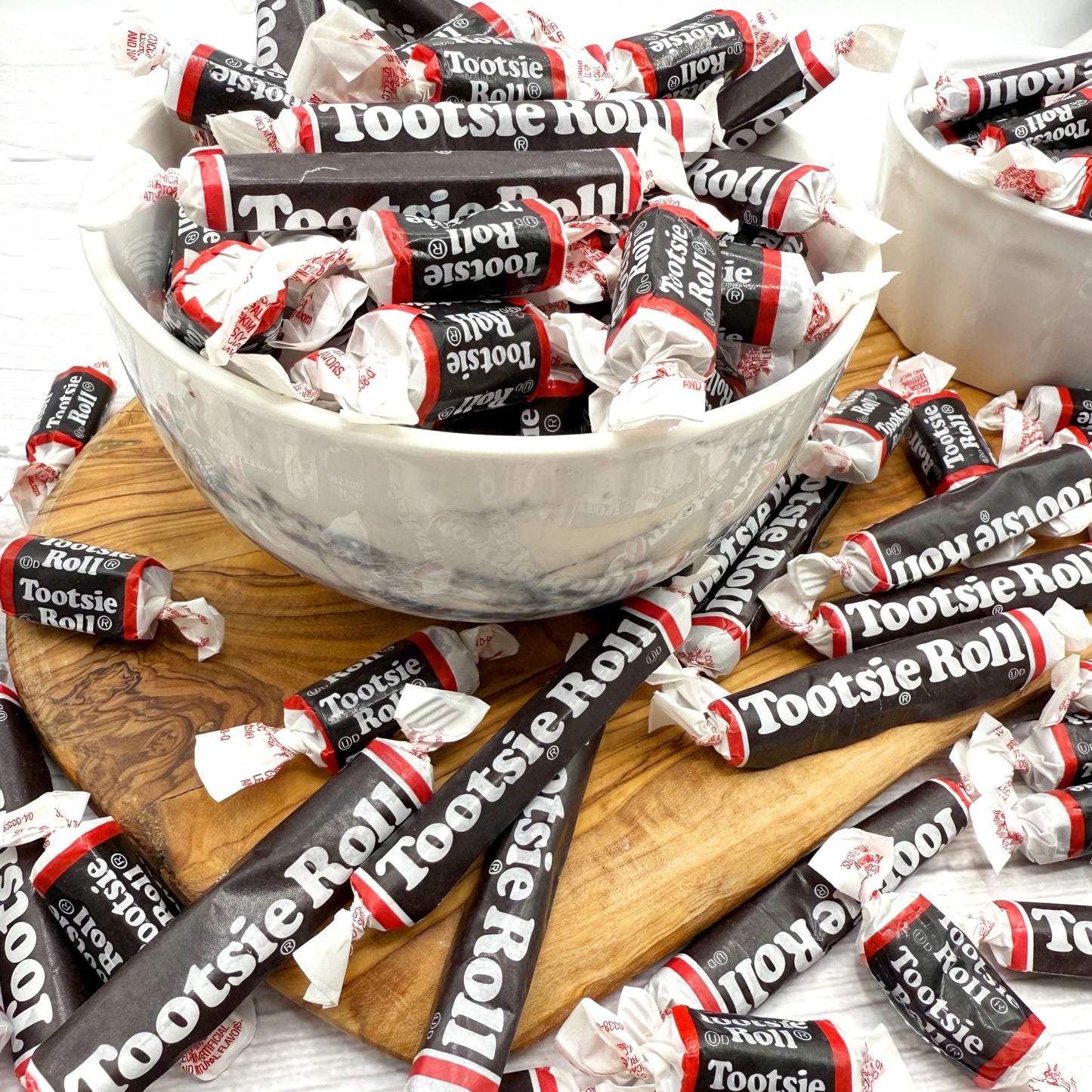 Tootsiemidgees & Large Mix, 2Lb Bulk Bag, Mini & Large Chocolate Bars, Individually Wrapped Bulk Candy, The Hampton Popcorn & Ca
