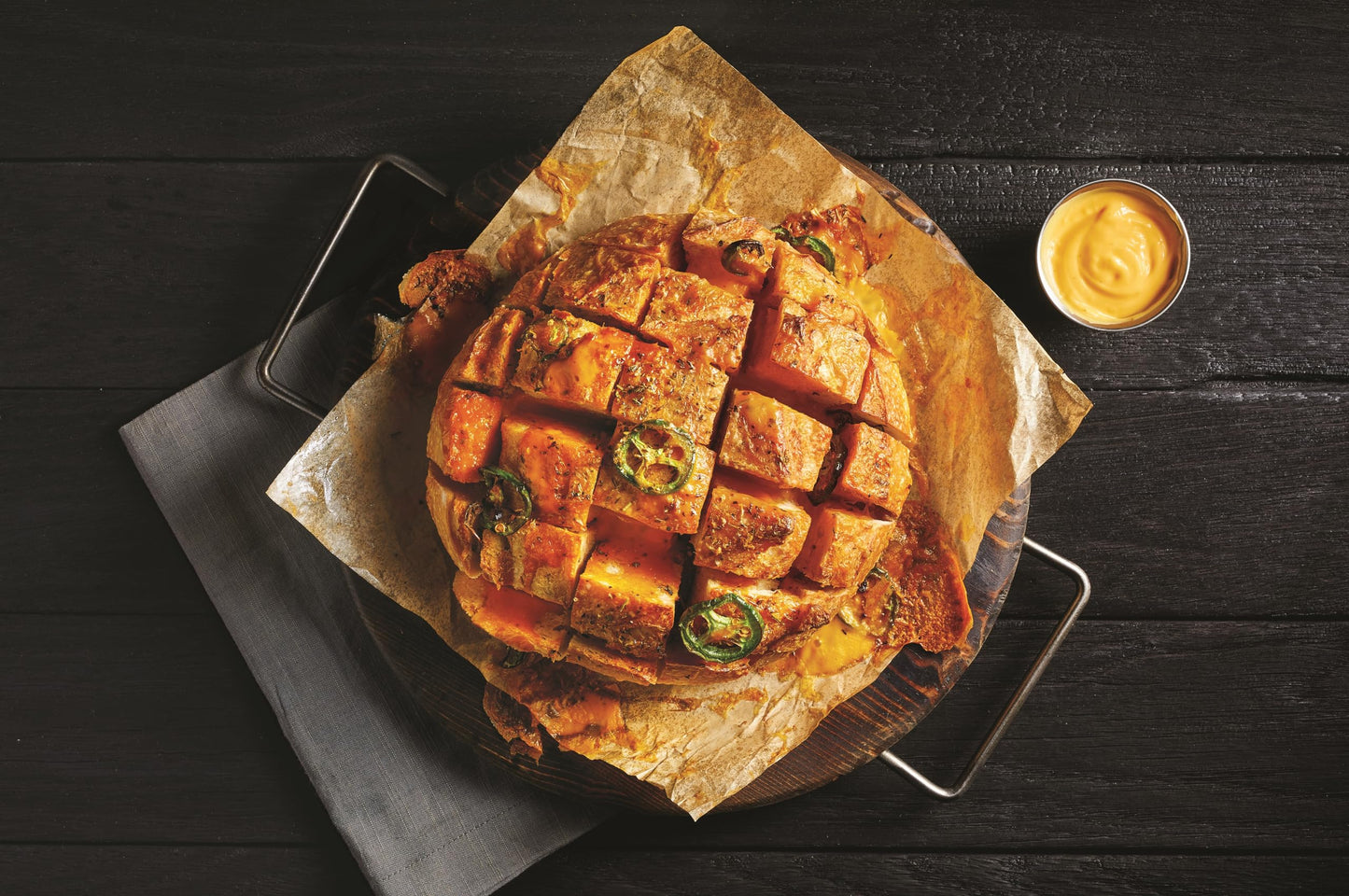 Chef-mate Spicy Nacho Cheese Sauce, Jalapeno Queso, Canned Food, 6 lb 10 oz (#10 Can)