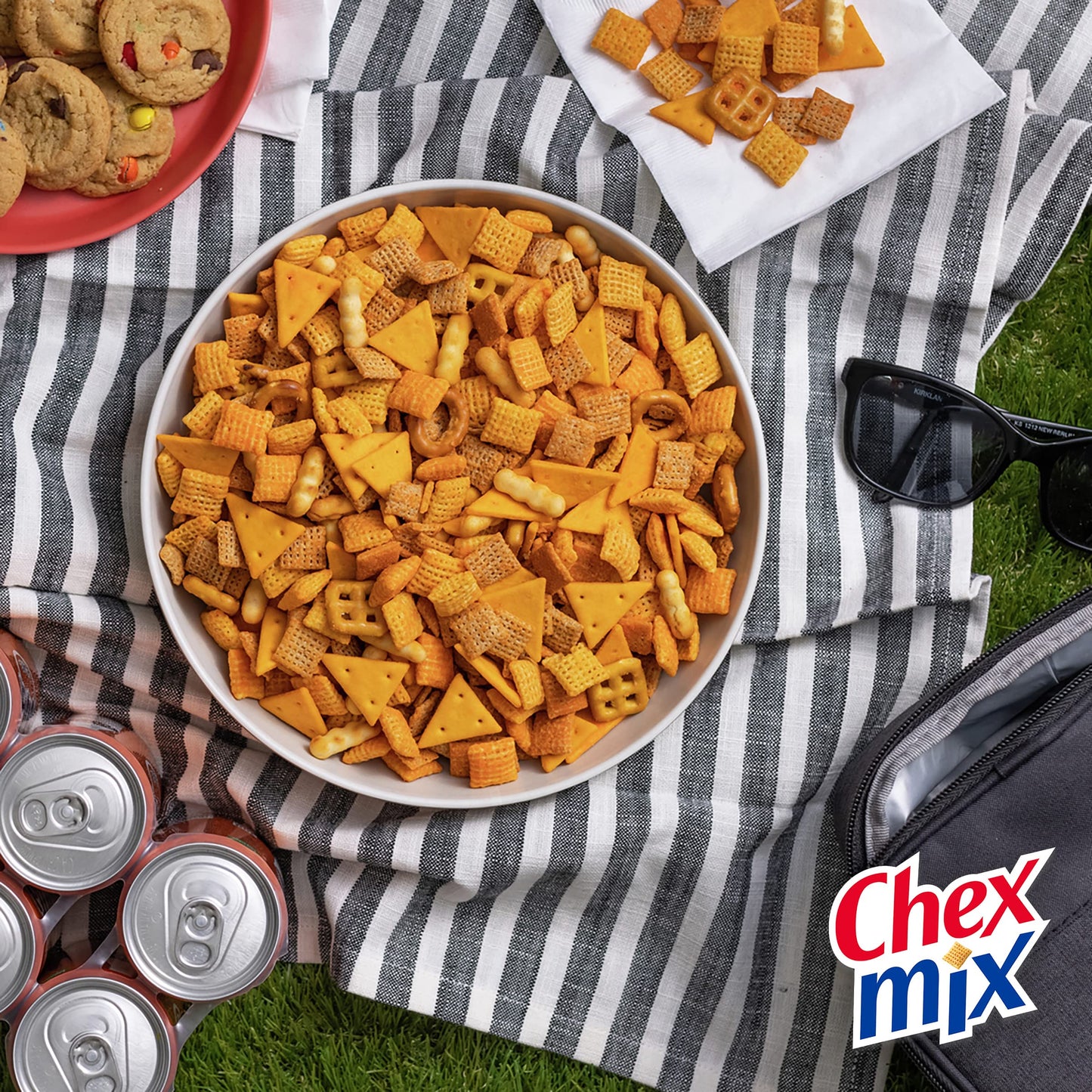 Chex Mix Snack Mix, Cheddar, Savory Snack Bag, Family Size, 15 oz (Pack of 8)