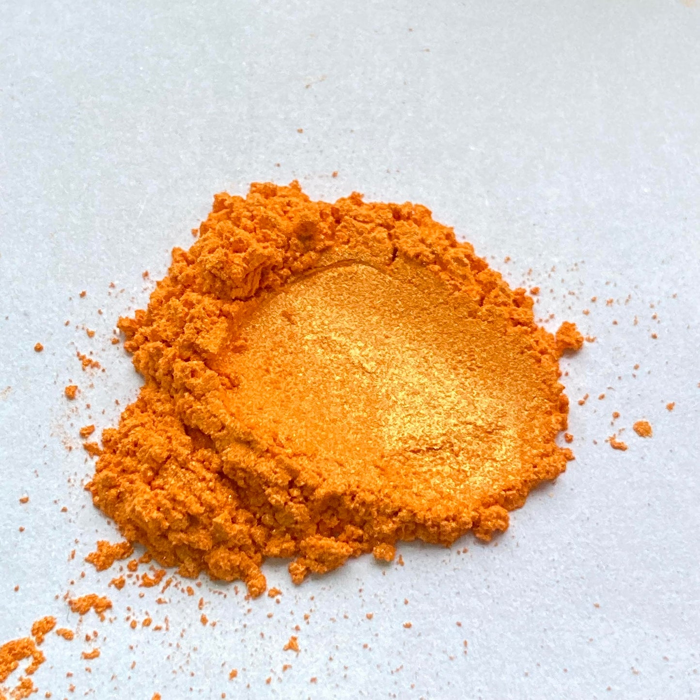 Shanlinly Orange Luster Dust Edible - 5g Food Grade Edible Orange Shimmer Dust for Drinks, Edible Glitter Dust Food Coloring Pow