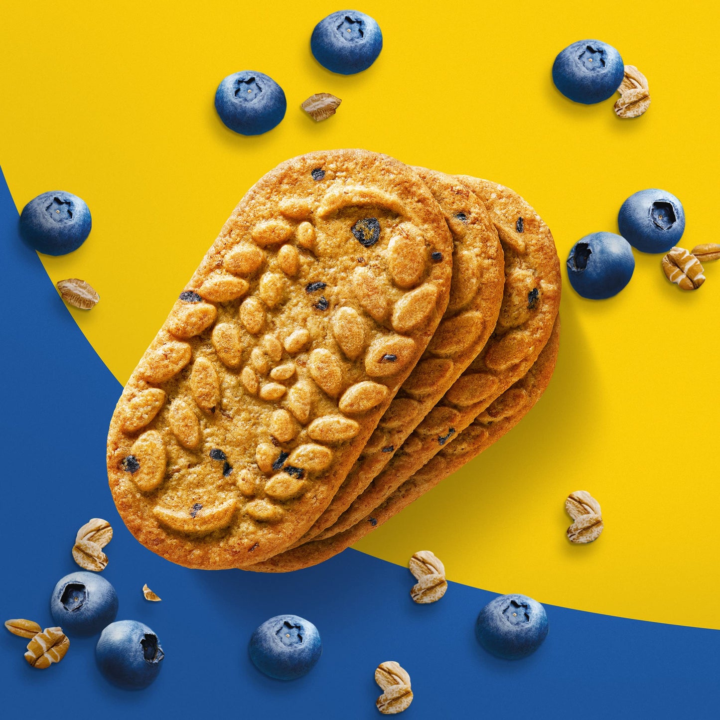 belVita Breakfast Biscuits, Blueberry Flavor, 8 Packs (4 Biscuits Per Pack)