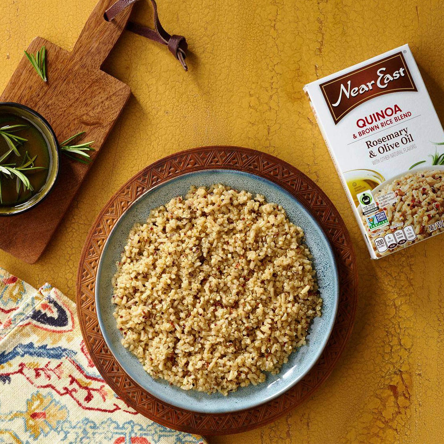 Quaker Near East Quinoa and Brown Rice Blend Rosemary and Olive Oil 4.9 Ounce (Pack of 6 Boxes)