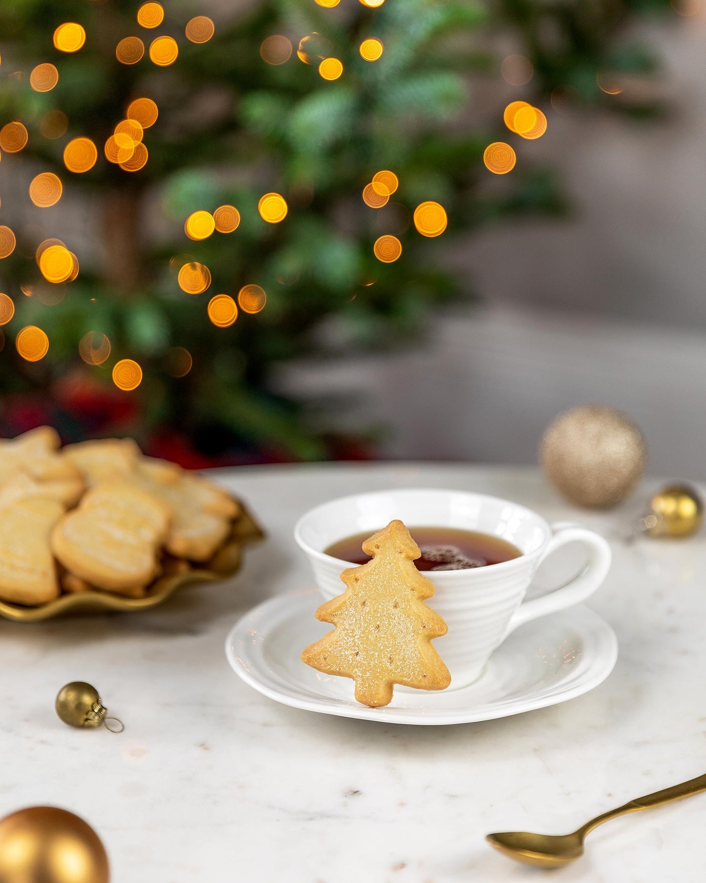 Walkers Shortbread Cookies, Assorted Festive Shapes, 6.2 oz