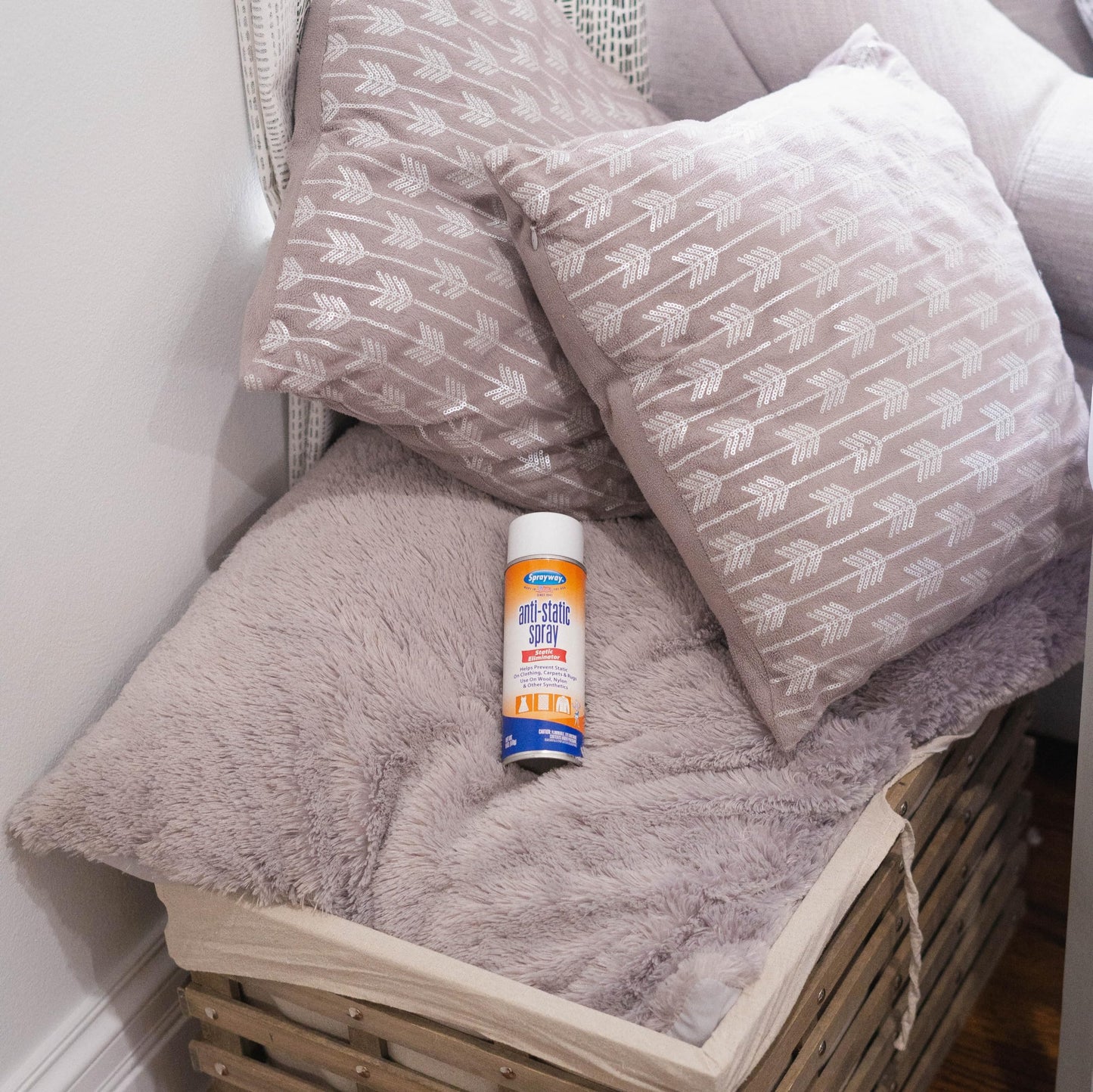 Sprayway Sw956R Residue-Free Anti-Static Spray, Reduce Static Cling, Eliminate Static Shock, 6 Oz