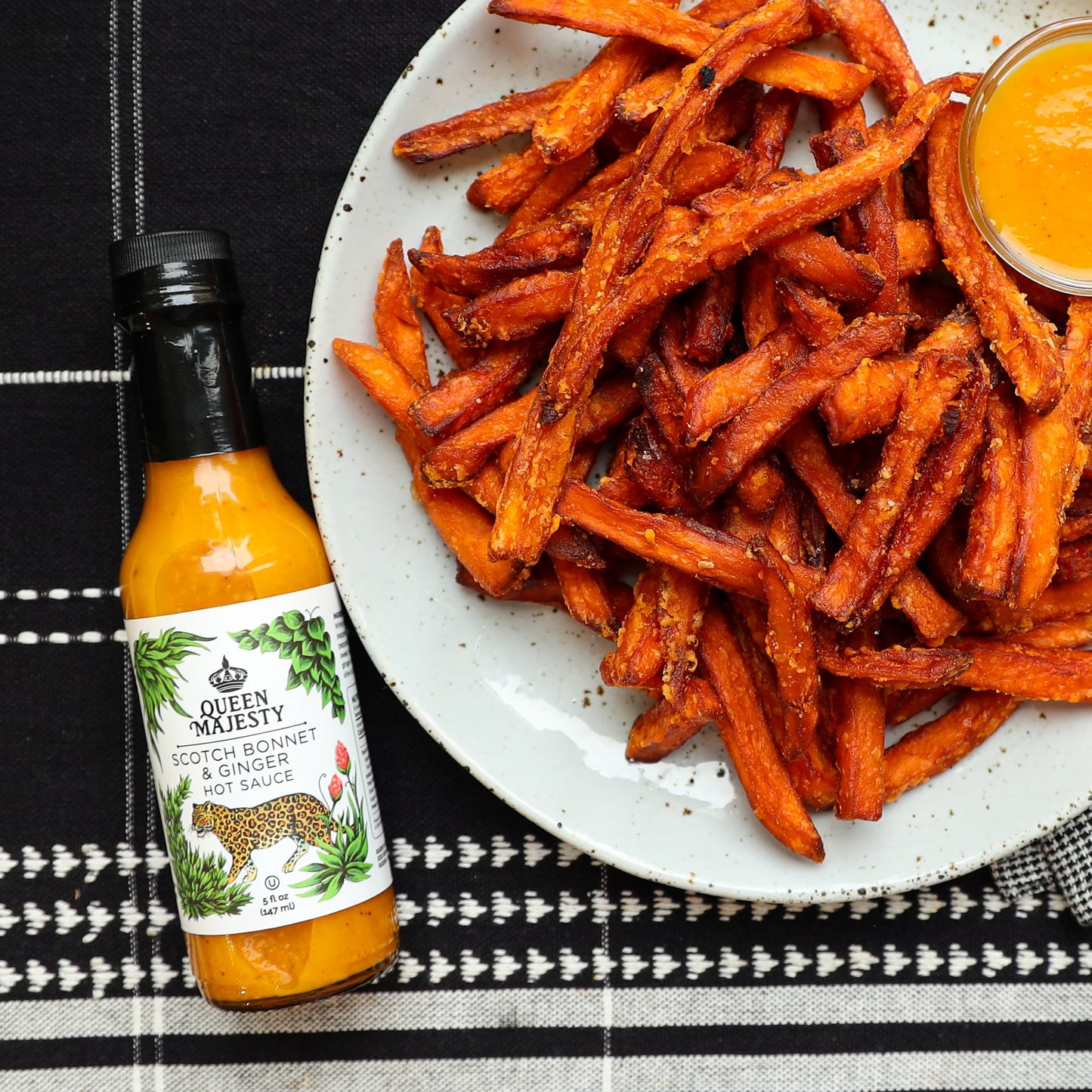 Queen Majesty Scotch Bonnet & Ginger Hot Sauce, 5 Oz - All Natural Scotch Bonnet, Habanero, & Ginger Condiment - Vegan, Kosher,