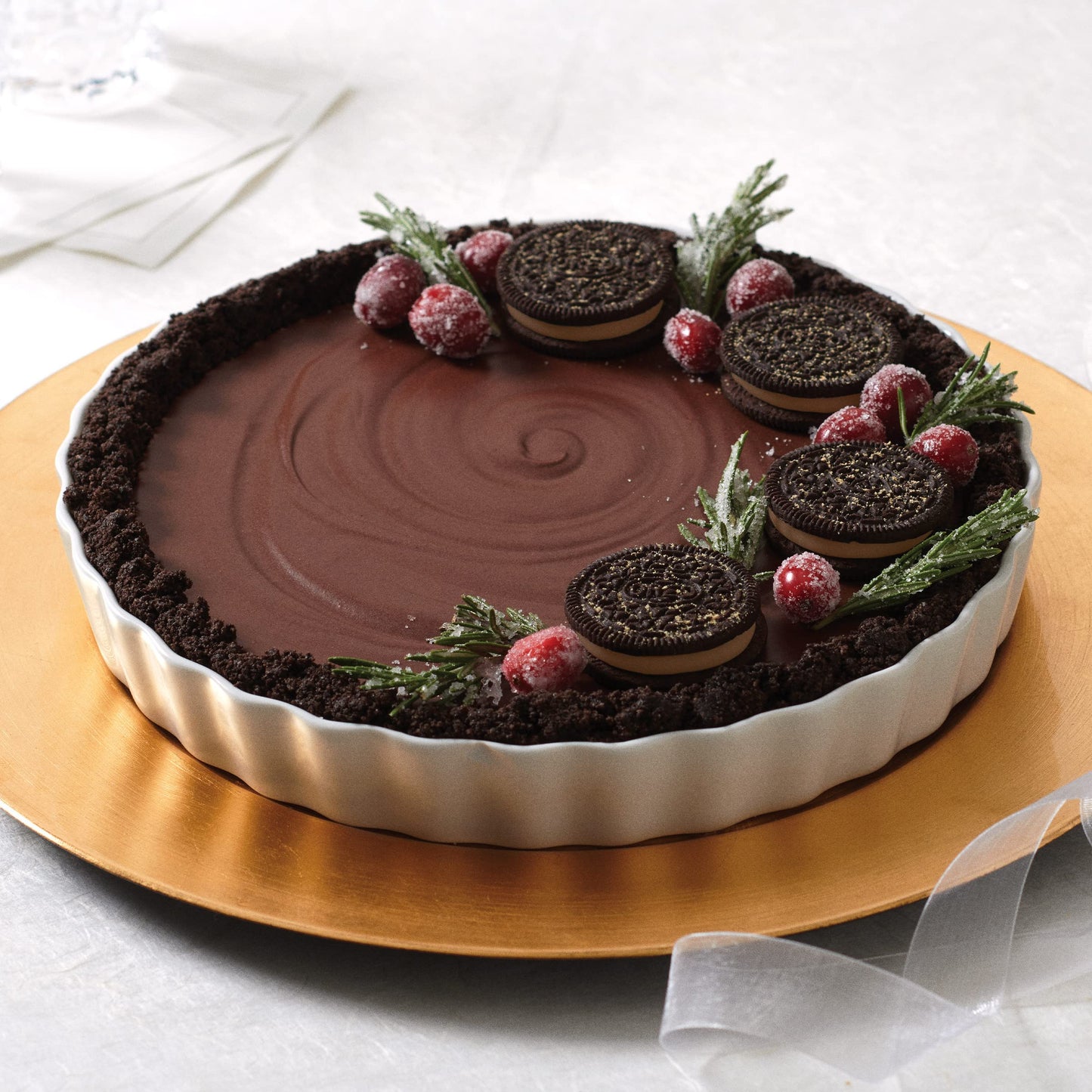 Oreo Chocolate Creme Chocolate Sandwich Cookies, Family Size, 18.71 Oz