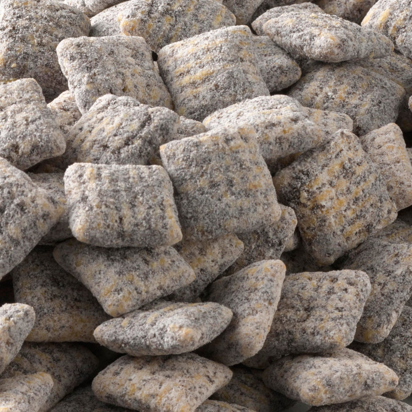 Chex Mix Muddy Buddies Cookies and Cream 4.25 oz (Pack of 7)
