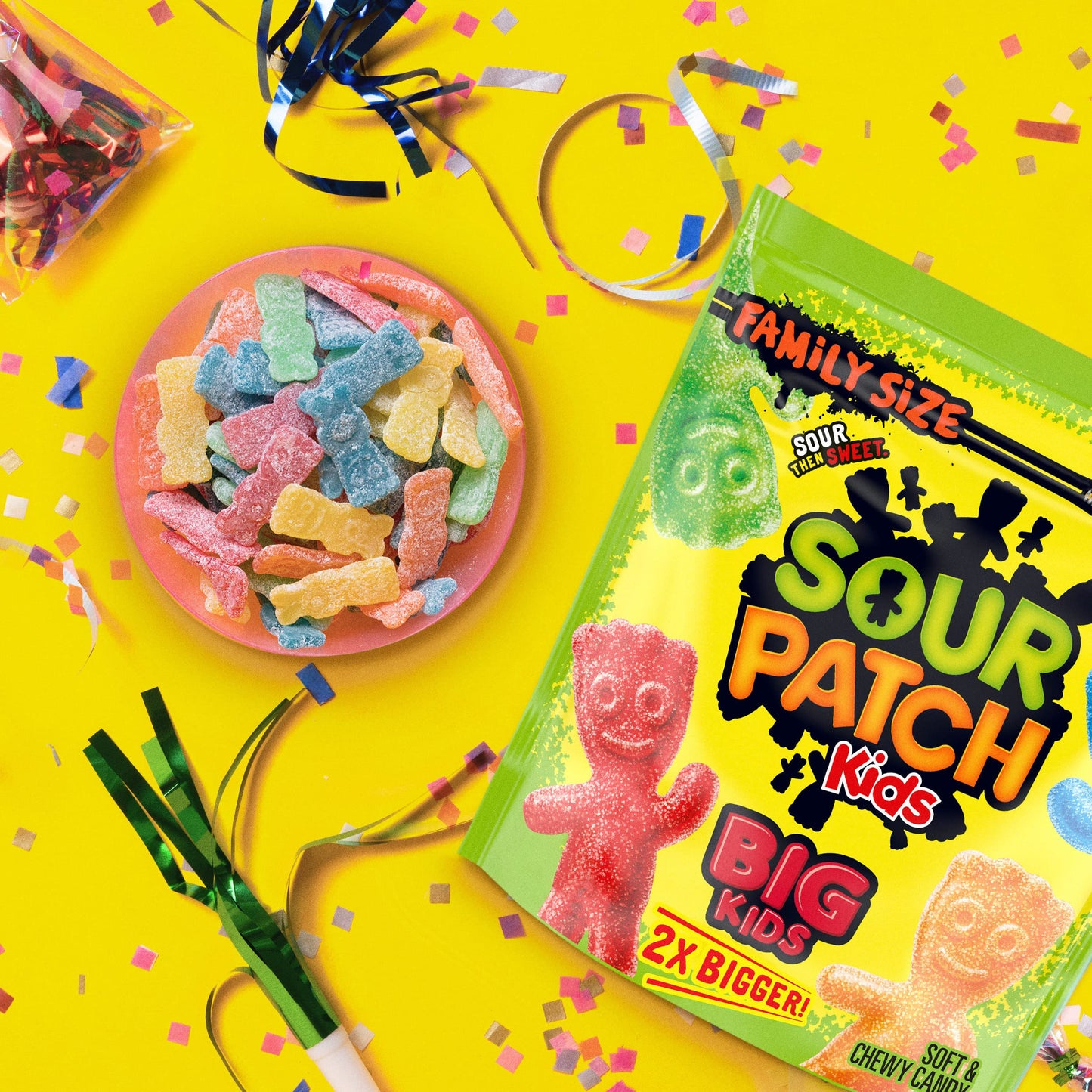 SOUR PATCH KIDS Big Kids Soft & Chewy Candy, Family Size, 1.7 lb