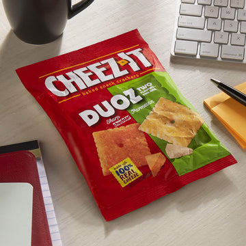 Keebler Cheez-It Duoz Sharp Cheddar/Parmesan Crackers 4.75 oz. Pegged - Case of: 66