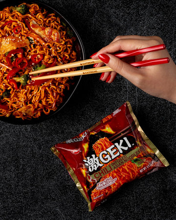Nissin Geki Chili Infused Noodles, Fiery Hot Chicken Flavor, 3.17 Ounce (Pack of 12)