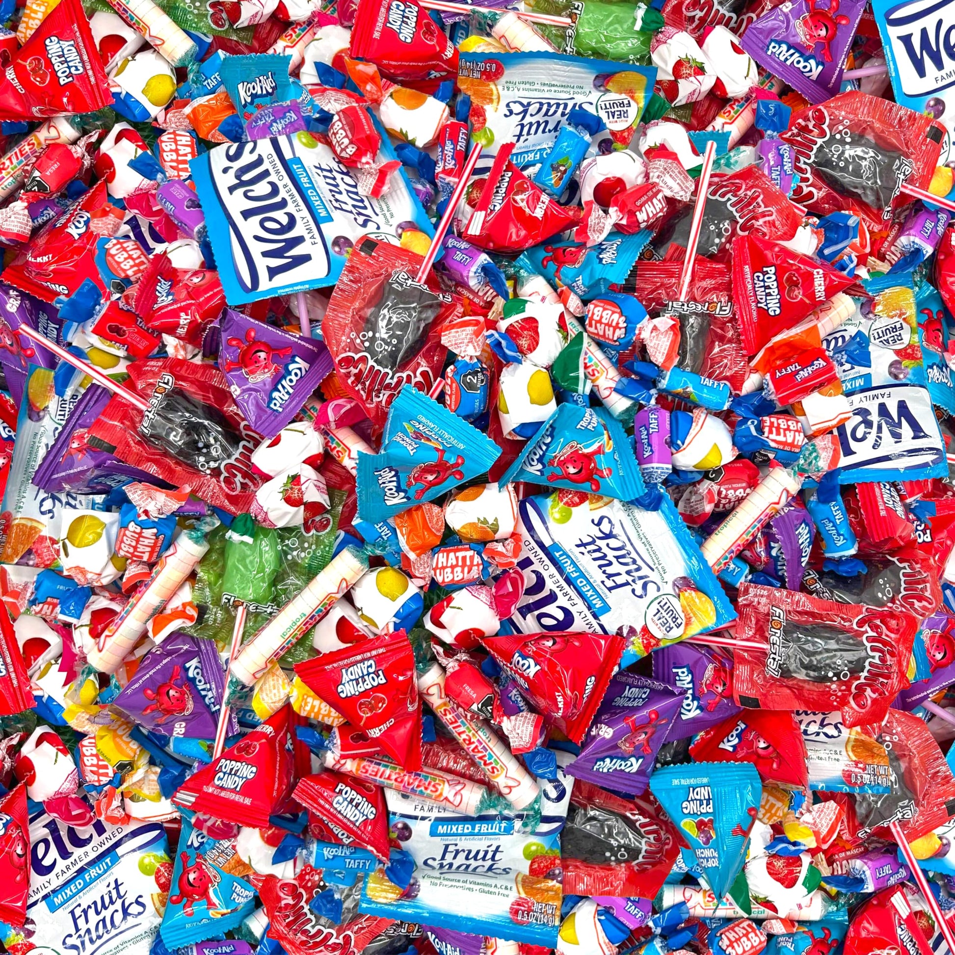 Christmas Candy Assortment - Popular Mix - Smarties, Warheads, Welch'S, Whatta Bubble, Kool-Aid, Cola Lollipops (3 Pound Bag - Approx. 210 Count)