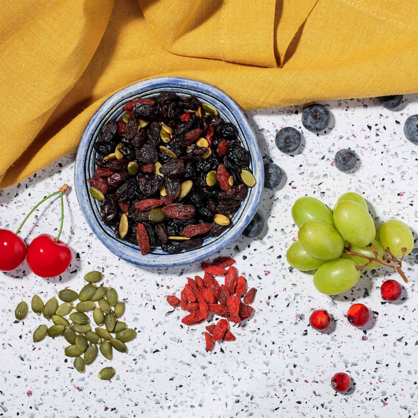 Made in Nature Organic Superberry Fruit Fusion, 24 Ounce (Pack of 1) - Fruit and Nut Trail Mix, Non-GMO, Unsulfured, Gluten Free