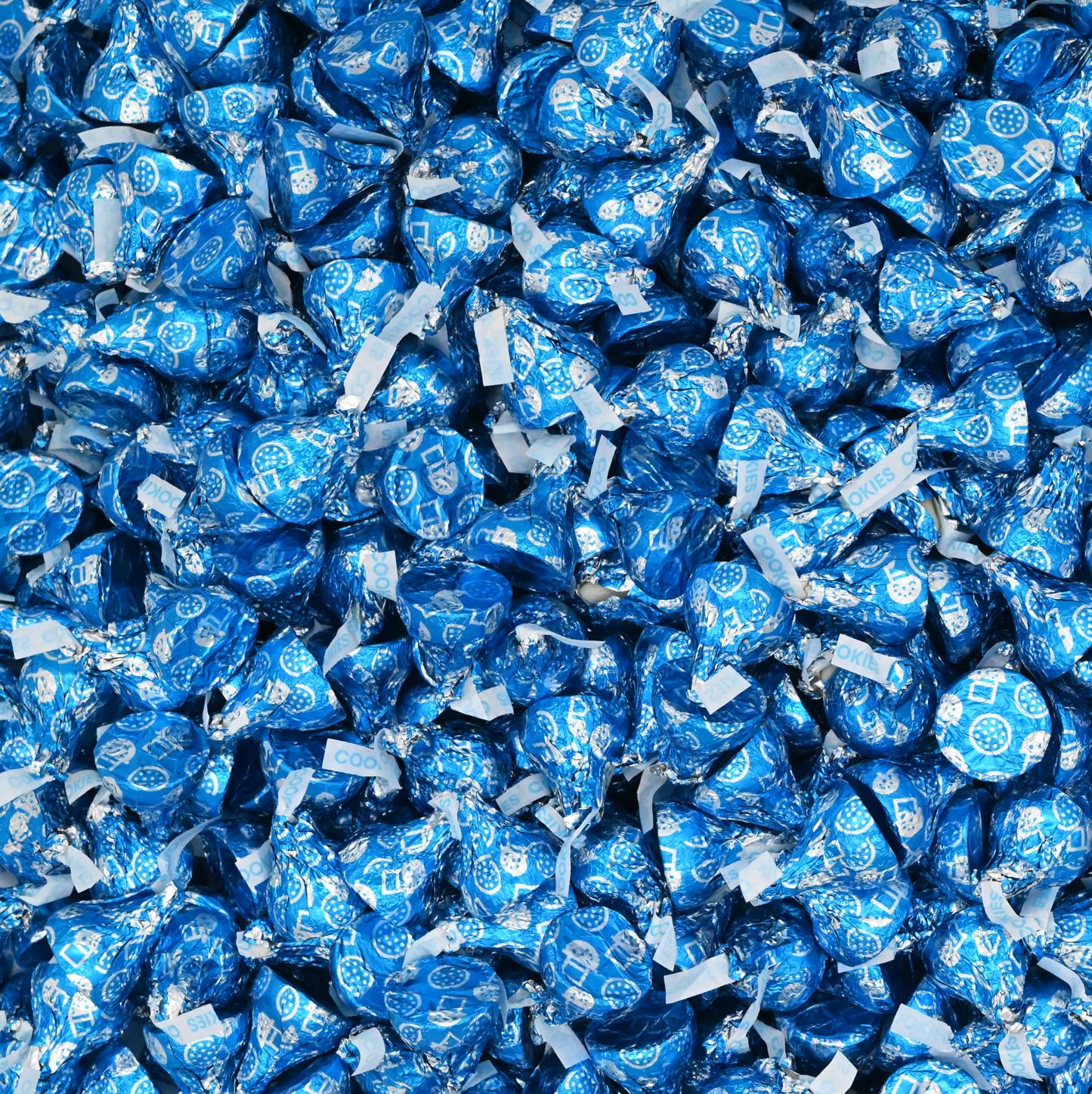 Kisses Cookies And Cream Snowman Foils Candy  1LB Bulk Bag (Approx. 95 Pieces) - Festive Christmas Holiday Chocolates for Gifting  Stocking Stuffers  and Party Favors