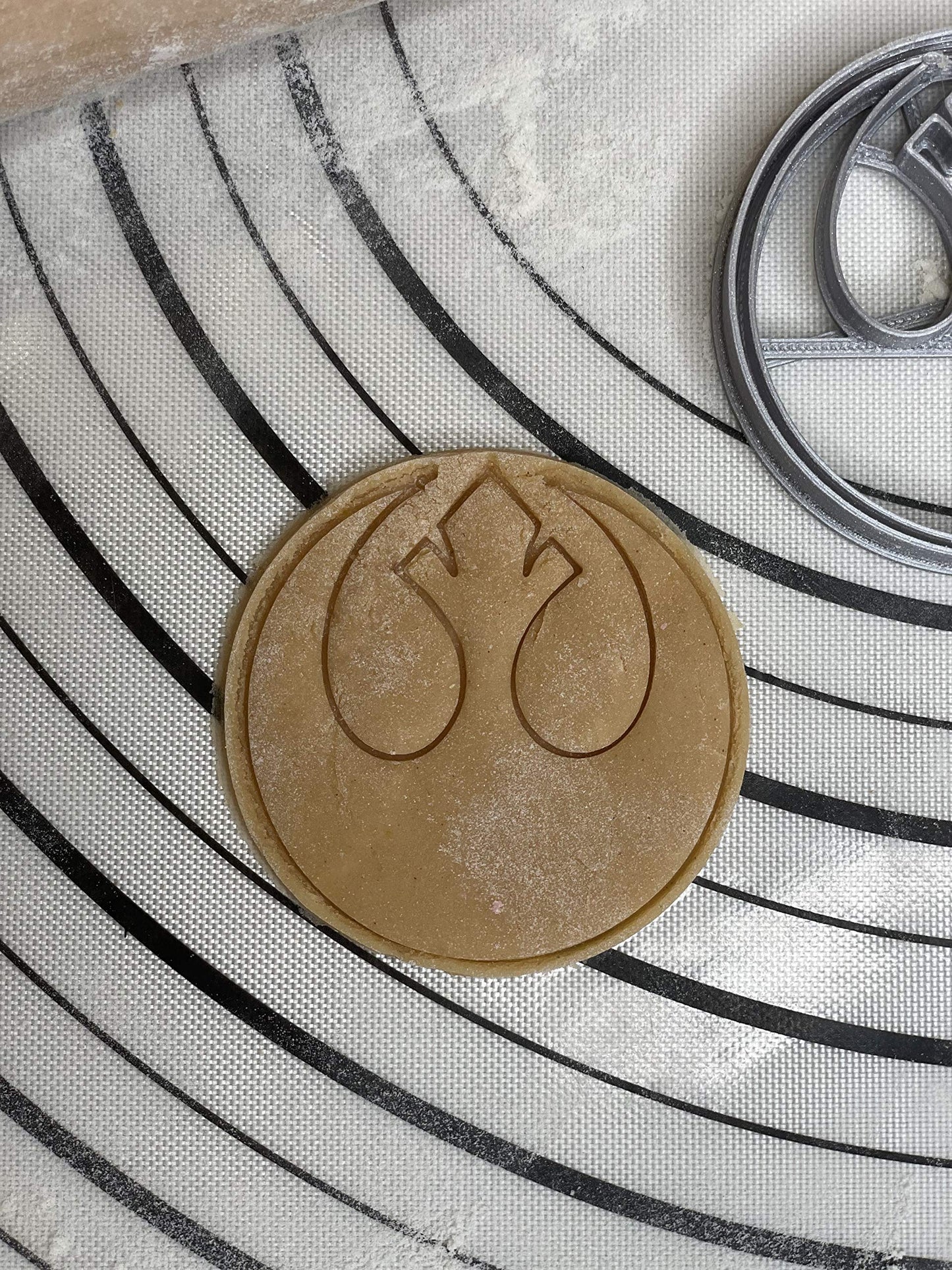 Premium Star Wars Exclusive Rebel Alliance Logo Cookie Cutter Mold 2.5-Inch-Scale Produced By 3D Kitchen Art