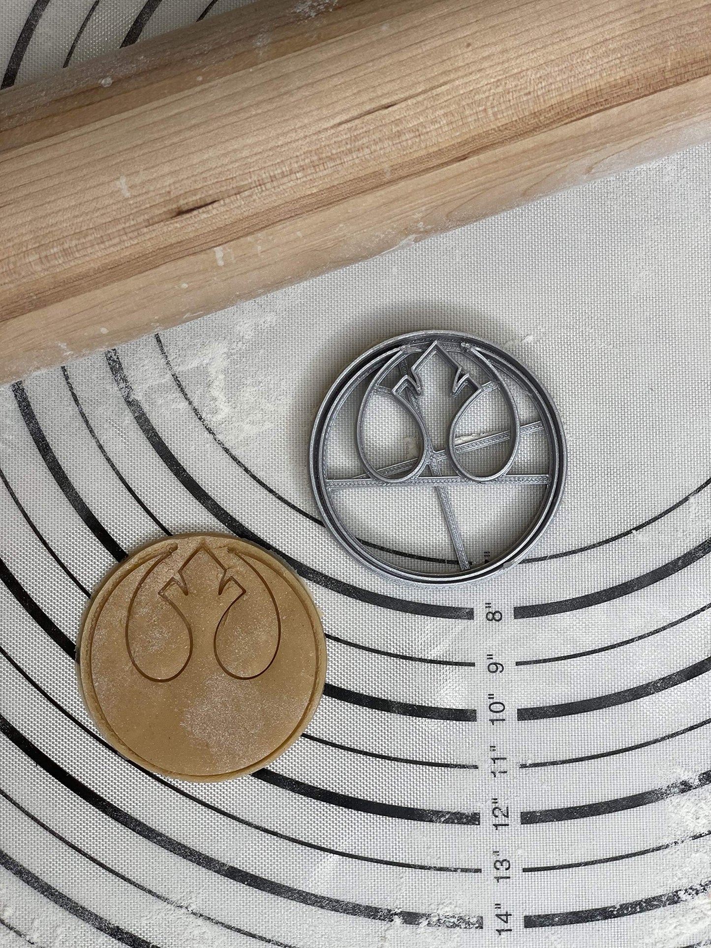 Premium Star Wars Exclusive Rebel Alliance Logo Cookie Cutter Mold 2.5-Inch-Scale Produced By 3D Kitchen Art