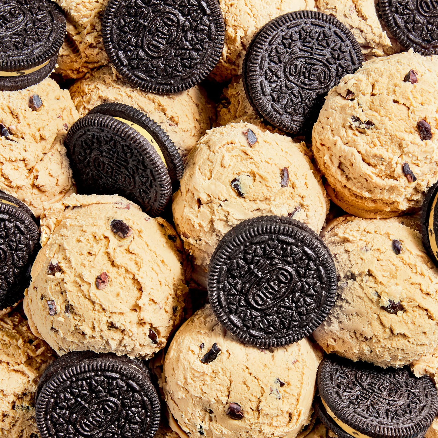 Oreo Java Chip Creme Chocolate Sandwich Cookies, Family Size, 17 Oz