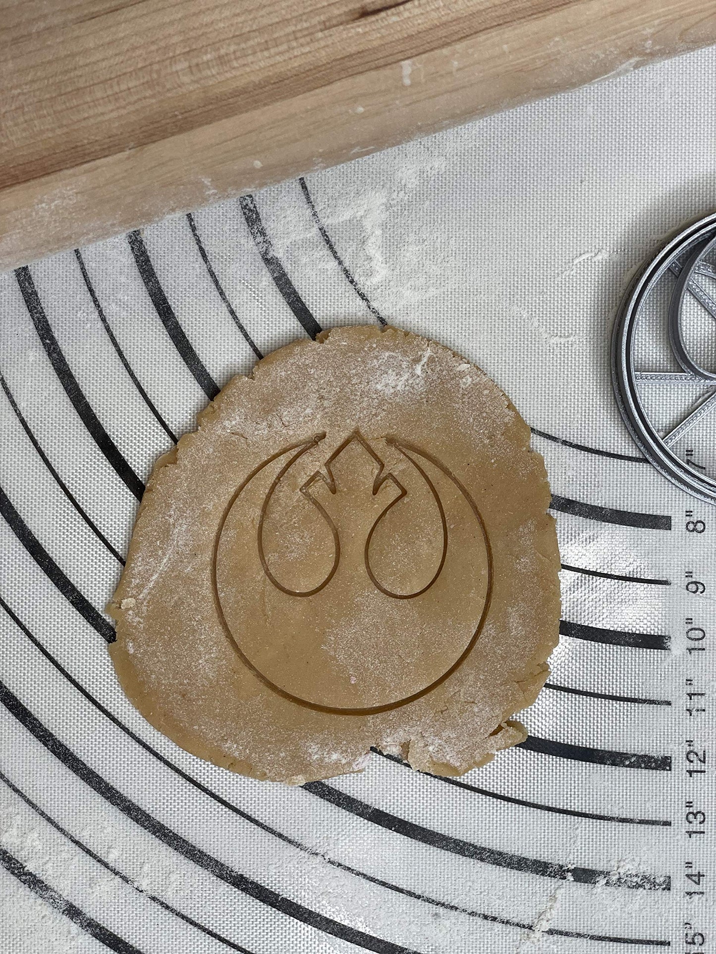 Premium Star Wars Exclusive Rebel Alliance Logo Cookie Cutter Mold 2.5-Inch-Scale Produced By 3D Kitchen Art