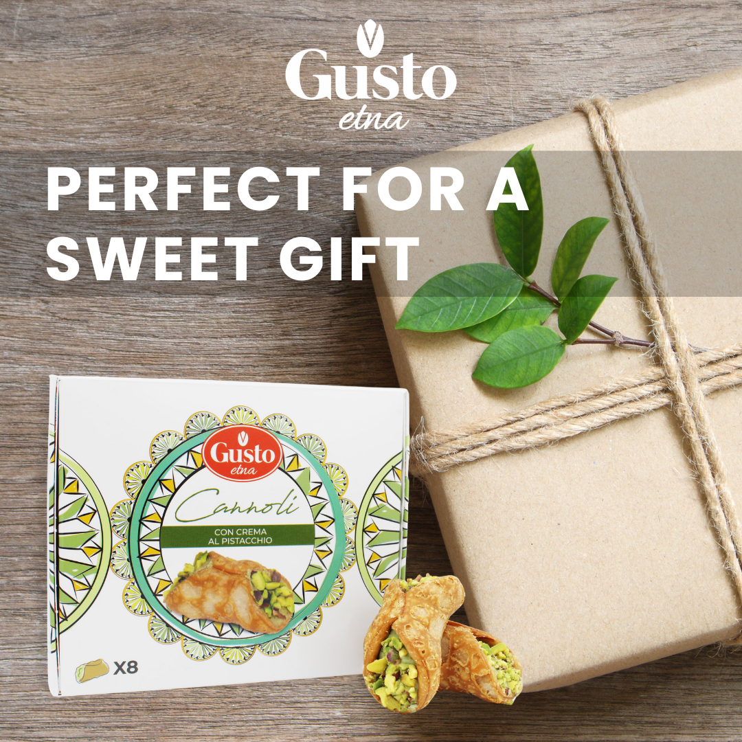 SALE! Gusto Etna, Sicilian 8 pcs Cannoli filled with Pistachio Cream Gift Box Exp. Date: 02/08/2026