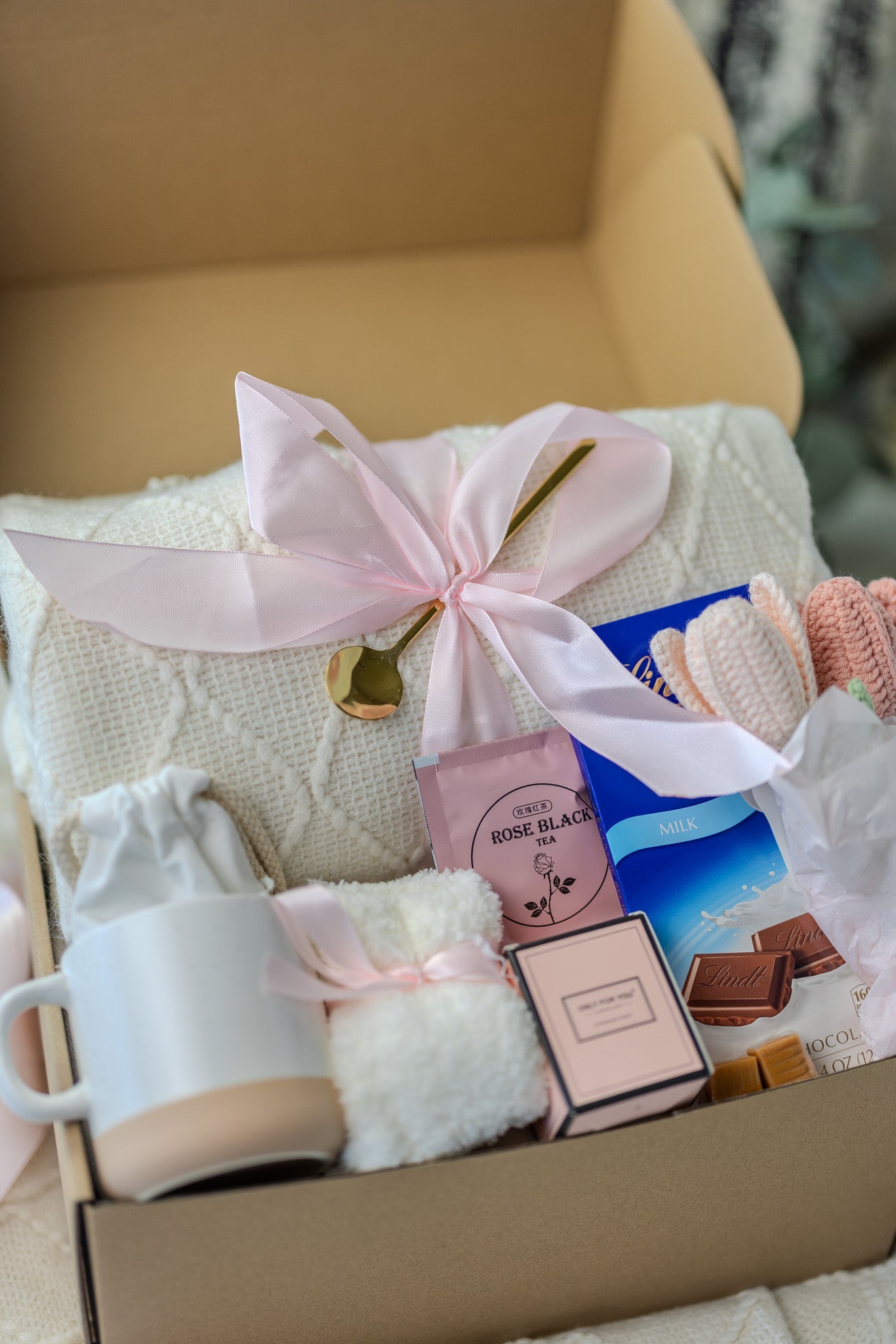 New Mom Care Package: Pink Box with Candle, Mama Mug & More - Ideal Baby Shower Gift