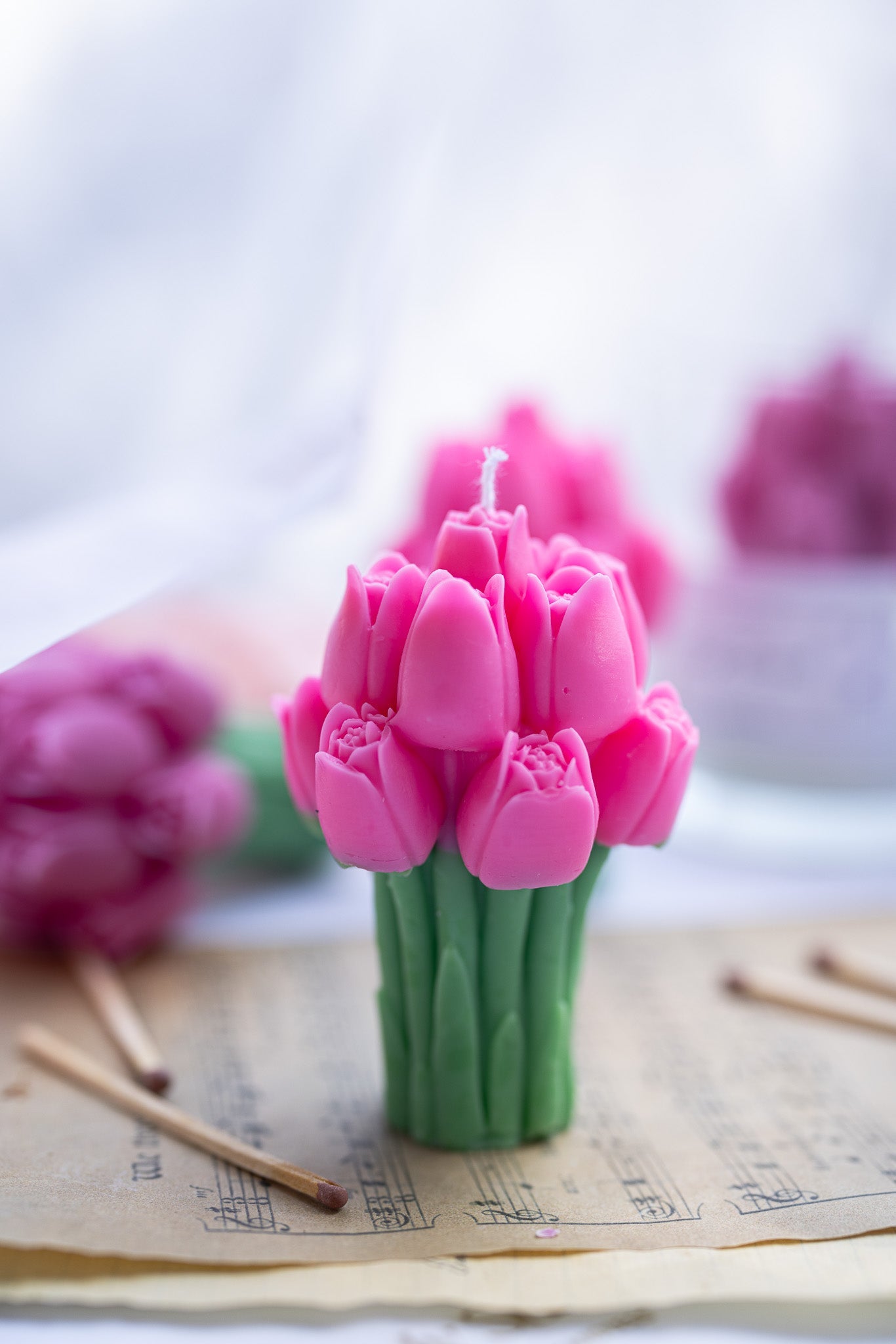Tulip Scented Candle – Fresh Floral Soy Wax Candle