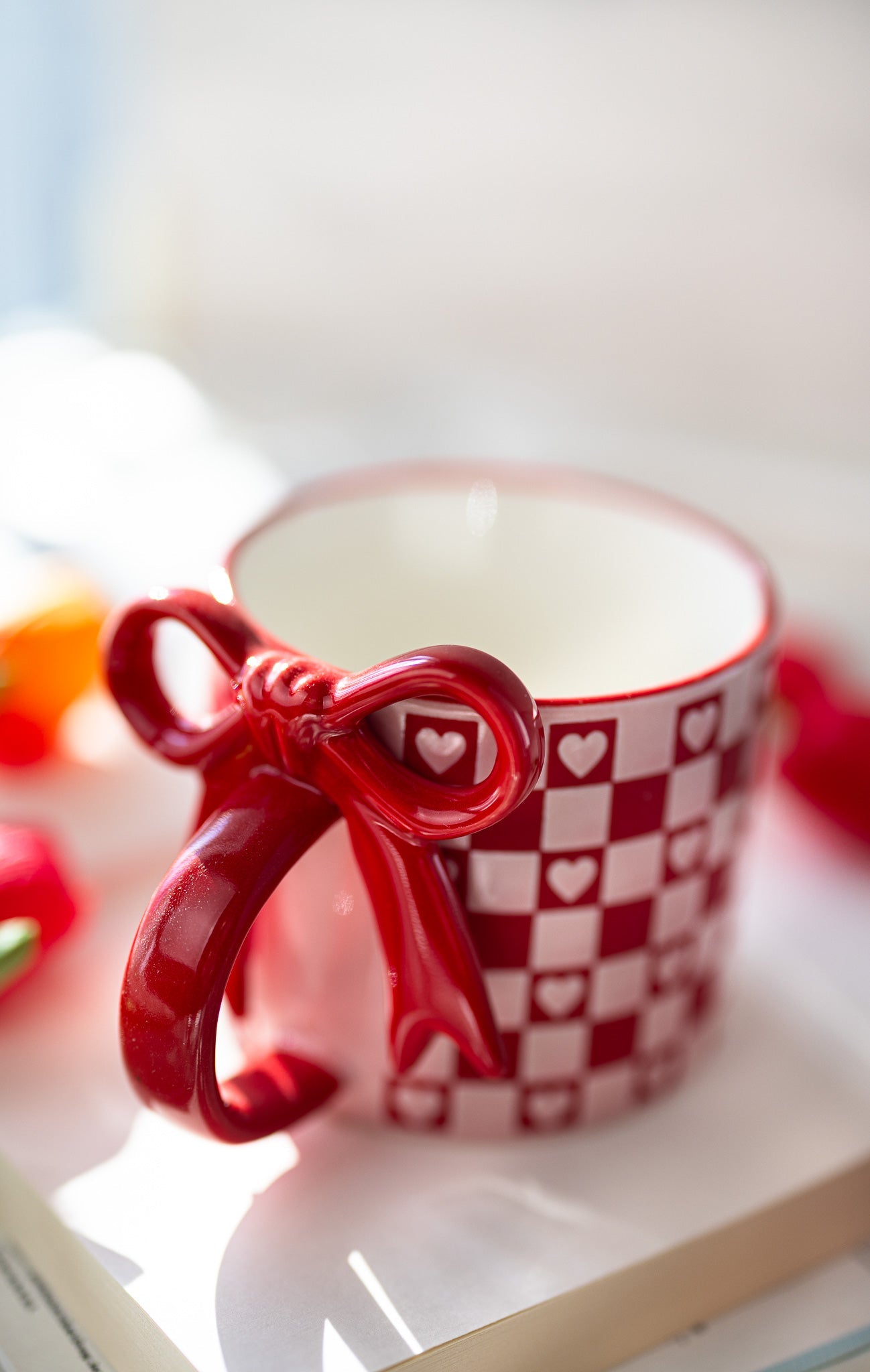 Bowknot Heart Ceramic Mug with Dots Pattern – Romantic Coffee & Tea Cup for Gifts