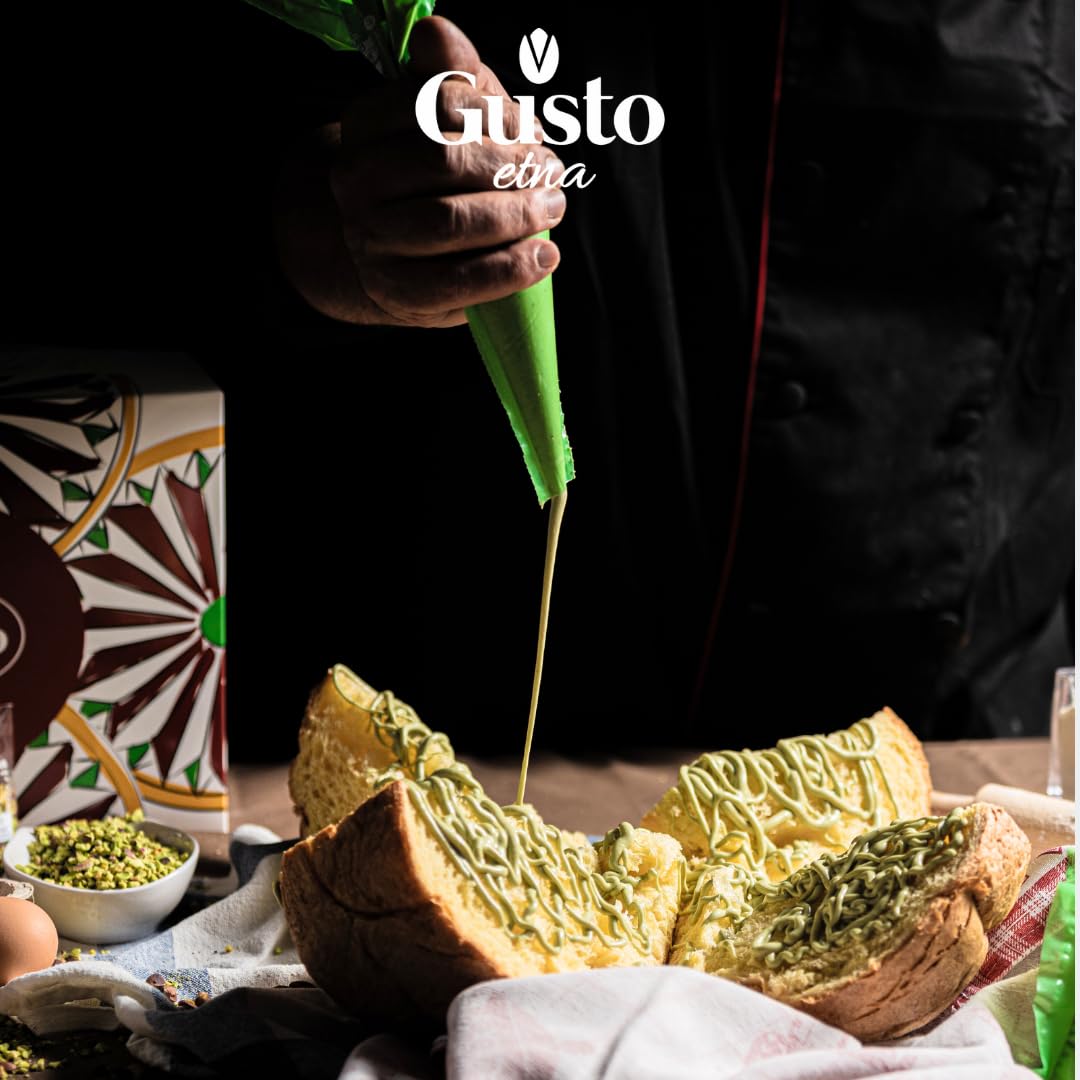 Gusto Etna Sicilian Panettone with Pistachio Cream