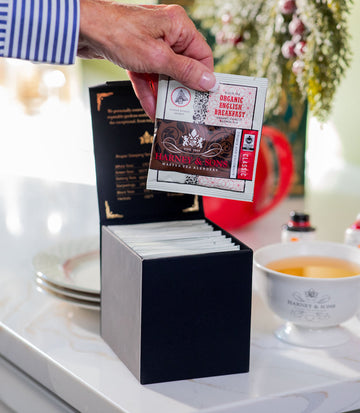 Harney Heritage – Wrapped Sachet Sampler Black Box