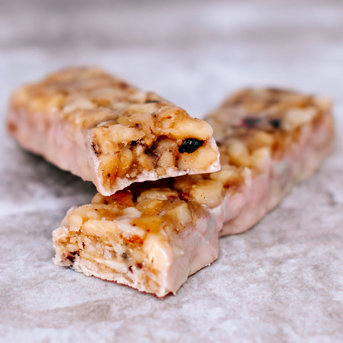 Blueberry White Chocolate Macadamia Nut Snack Bar (12 Bars)