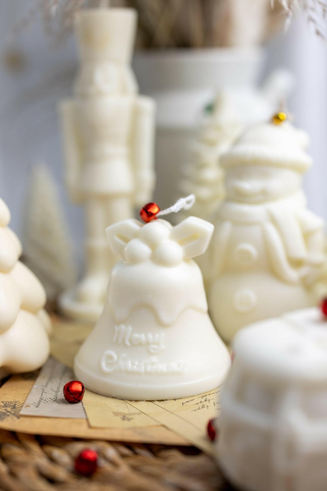 Christmas Bell Candle – Handmade Festive Soy Candle for Holiday Stocking Stuffers & Gifts